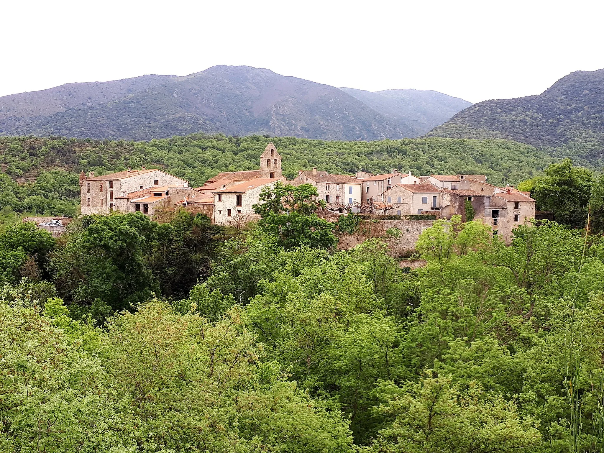 Photo showing: The village of Espira-de-Conflent, Pyrénées-Orientales, France, seen from the west