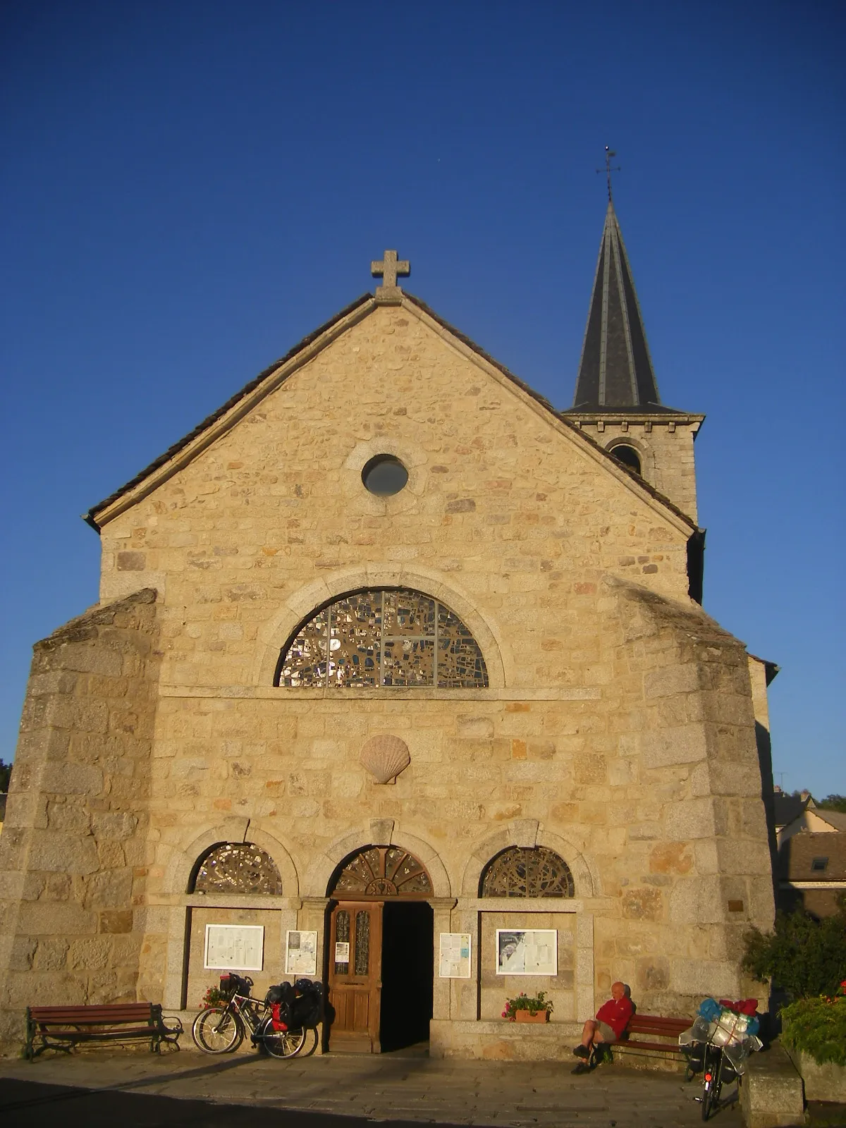 Photo showing: Aumont-Aubrac, church