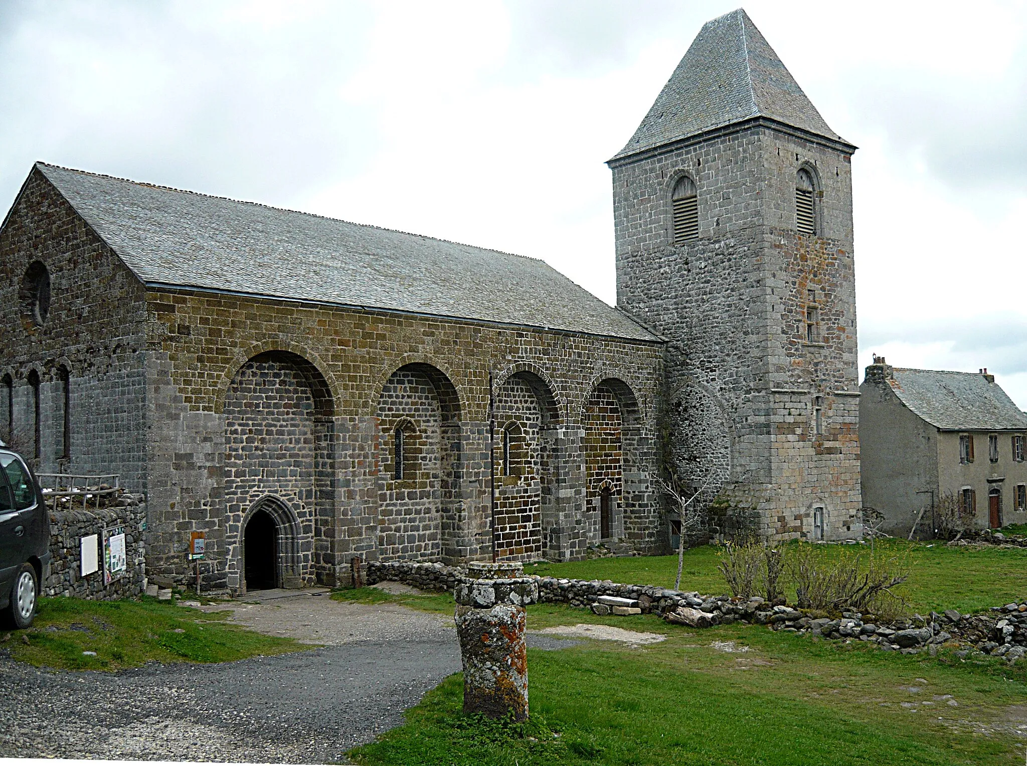 Photo showing: Die Kirche des alten Hospizes von Aubrac.