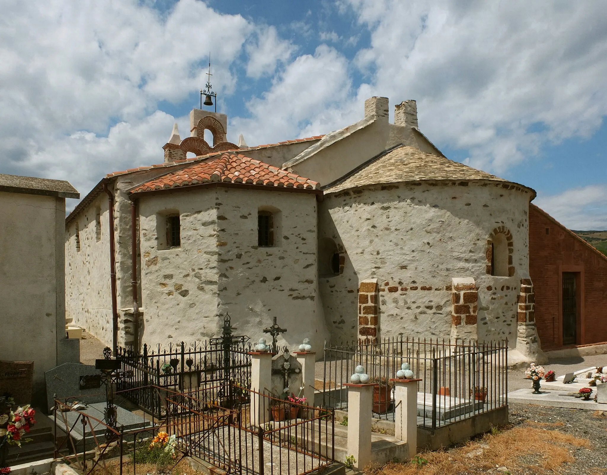 Photo showing: Église de la Rectorie (12th century), Banyuls-sur-Mer, France, view from W.