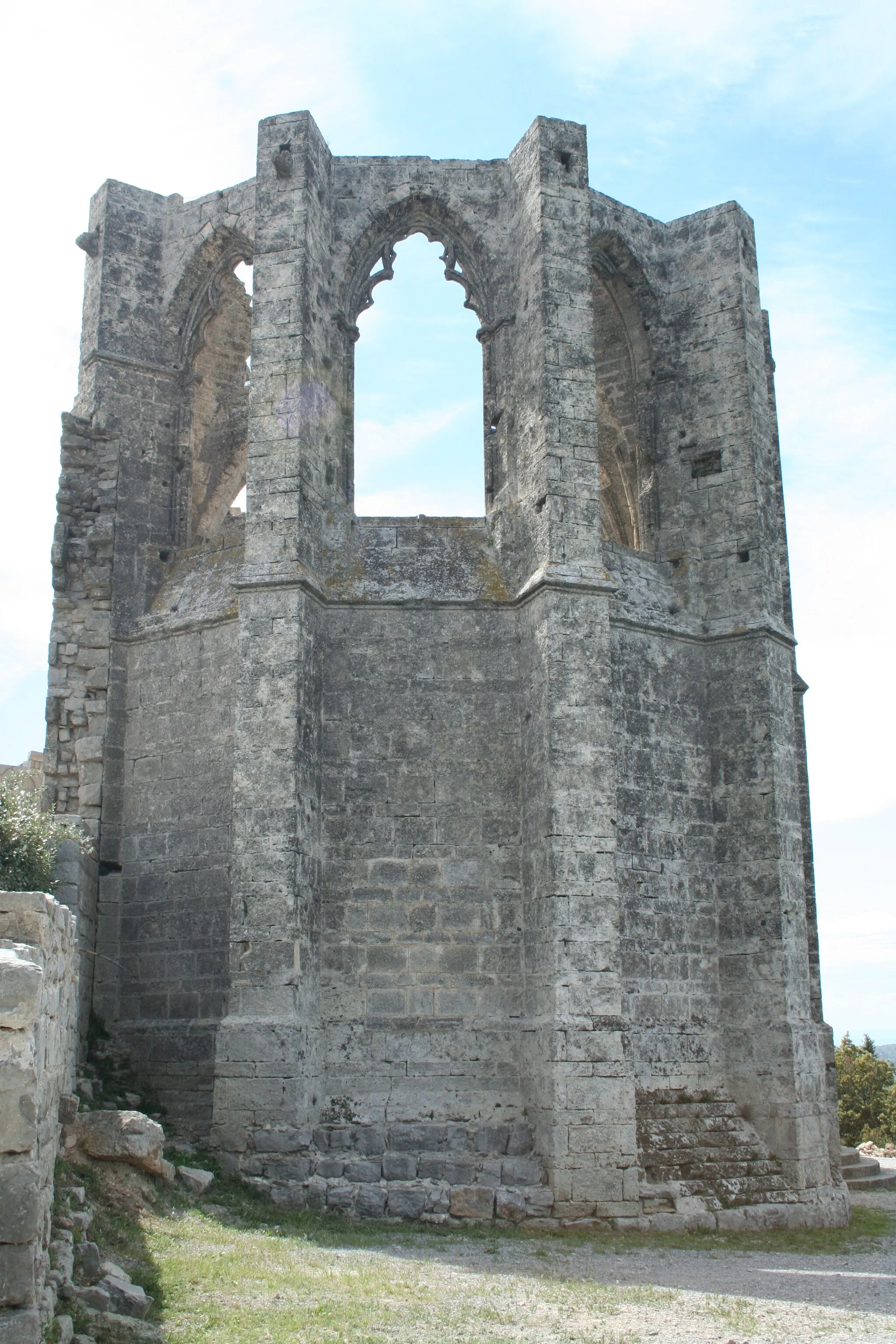 Photo showing: Gigean ( Hérault - France) - Abbaye Saint-Félix-de-Montceau - chevet gothique