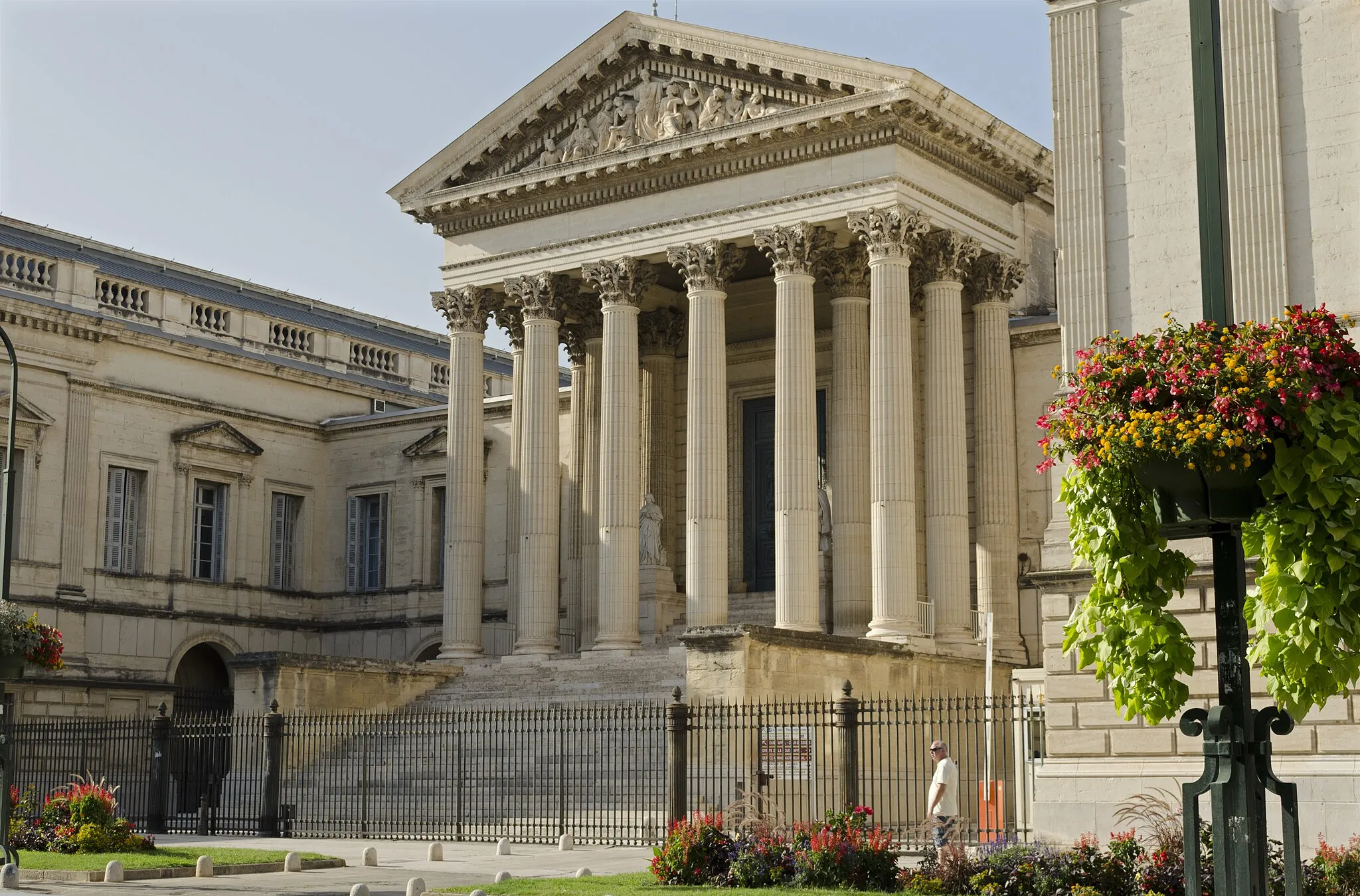 Photo showing: Ancien Tribunal de Montpellier, actuel siège de la cour d'appel de Montpellier.