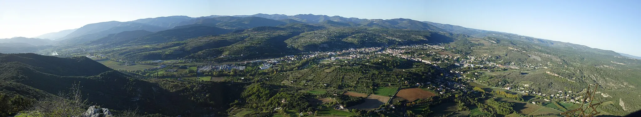 Photo showing: View Bédarieux in Herault from the Tantajo peak
