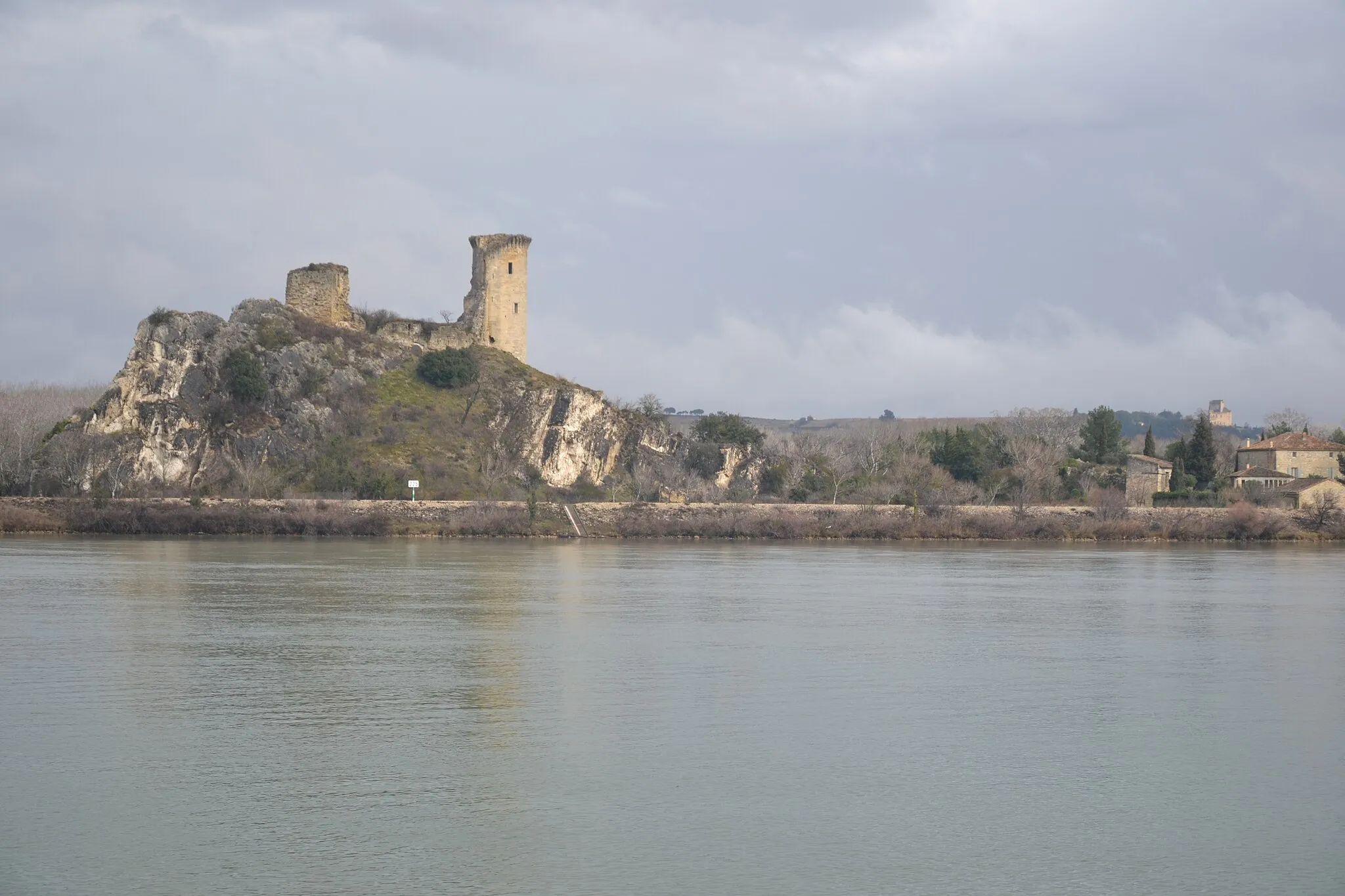 Photo showing: Château d'Hers de Châteauneuf du Pape, vue du Rhône