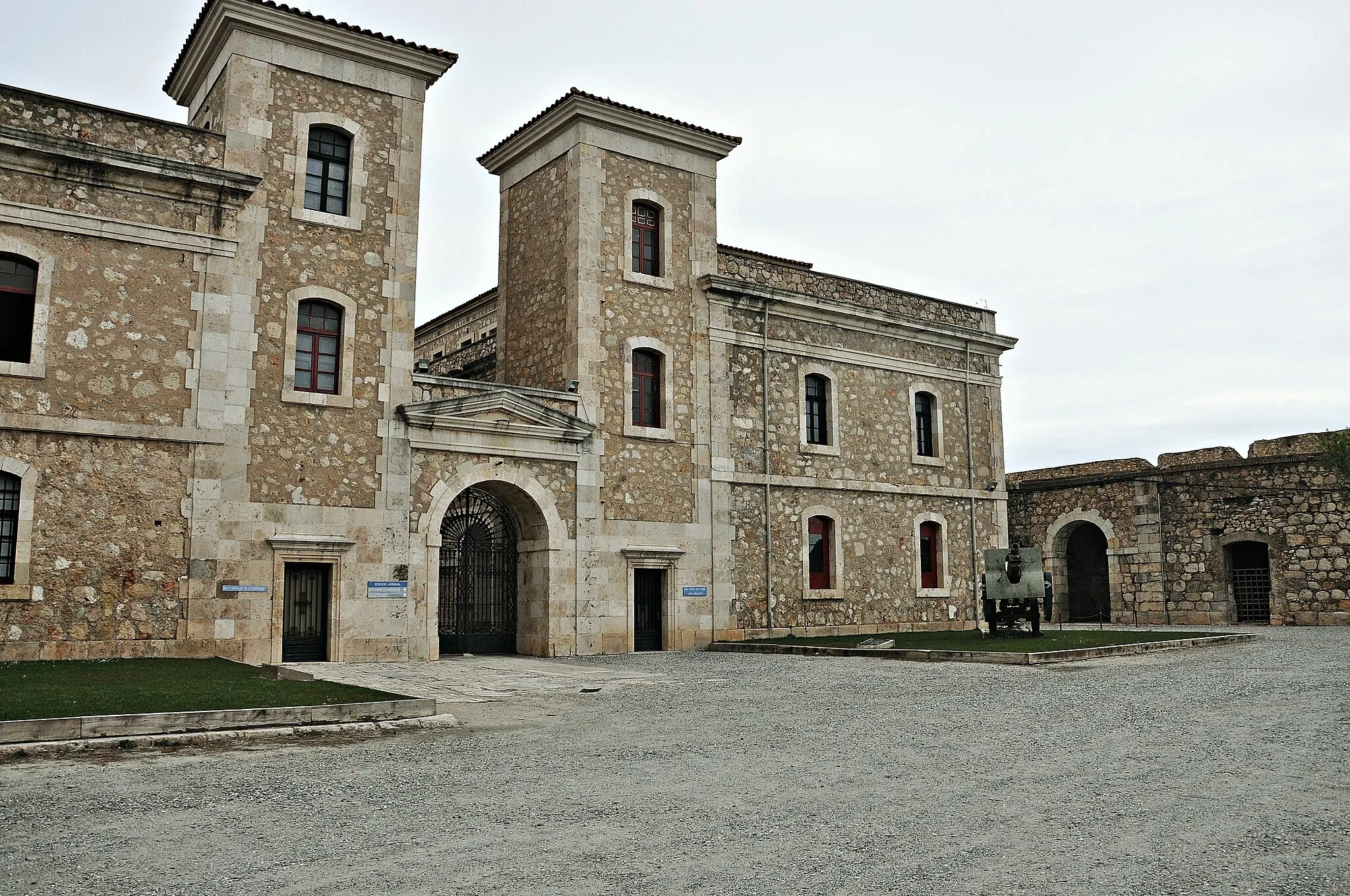 Photo showing: edificios del catillo