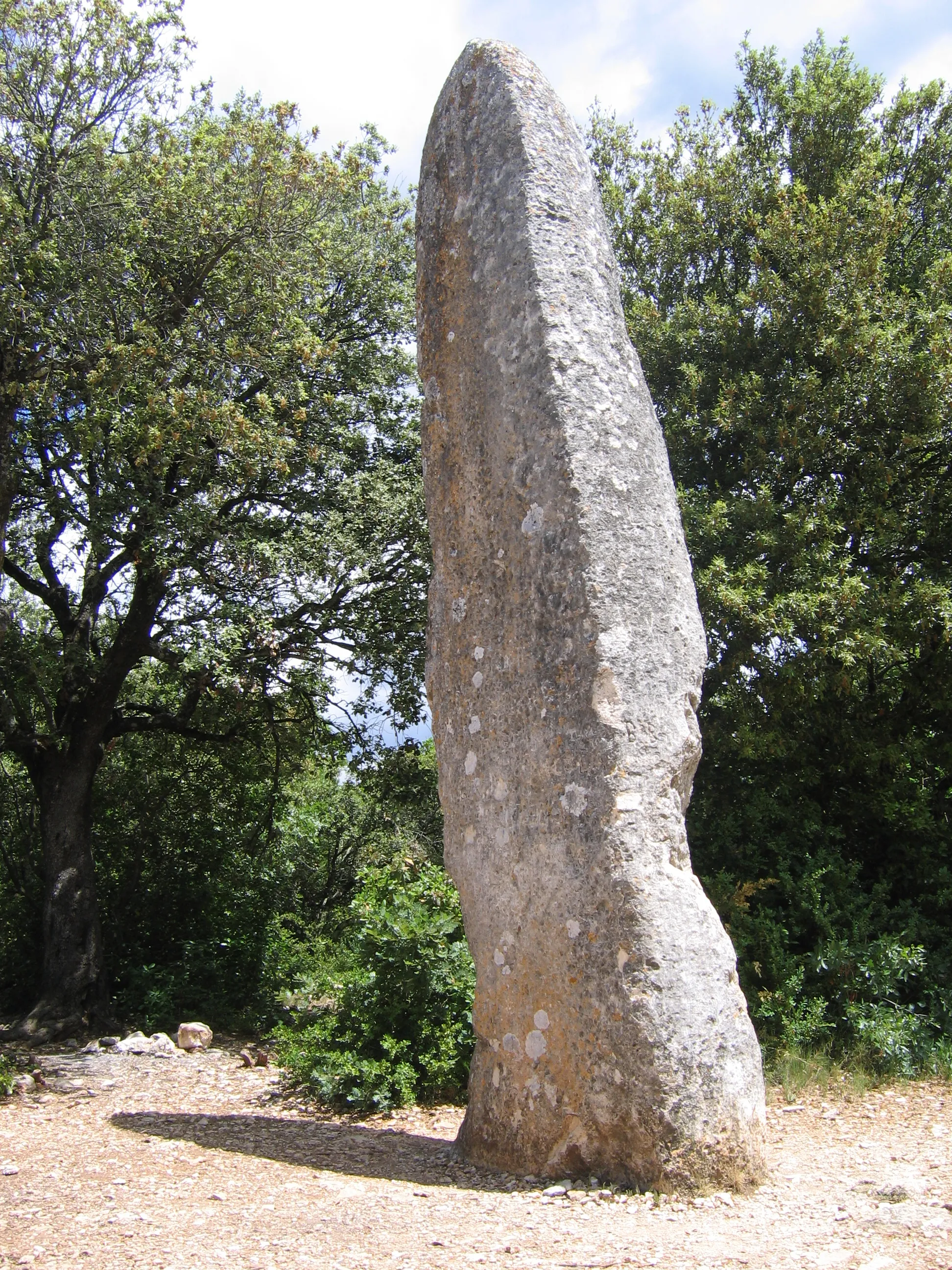 Photo showing: Description: Menhir de la Pierre Plantée, Lussan Gard, France
Source: Hugo Soria

Licence: GFDL