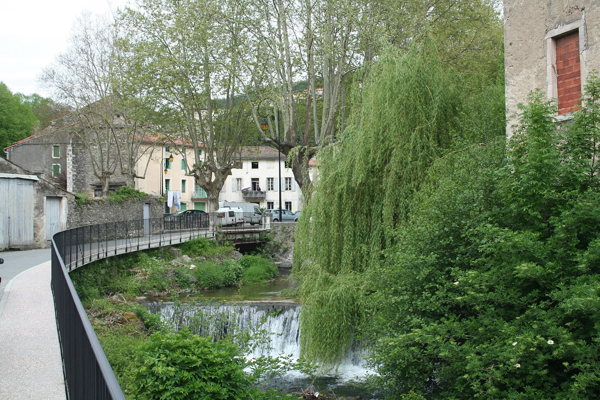 Photo showing: Saint-Pons-de-Thomières (Hérault) - rivière de l'Aguze