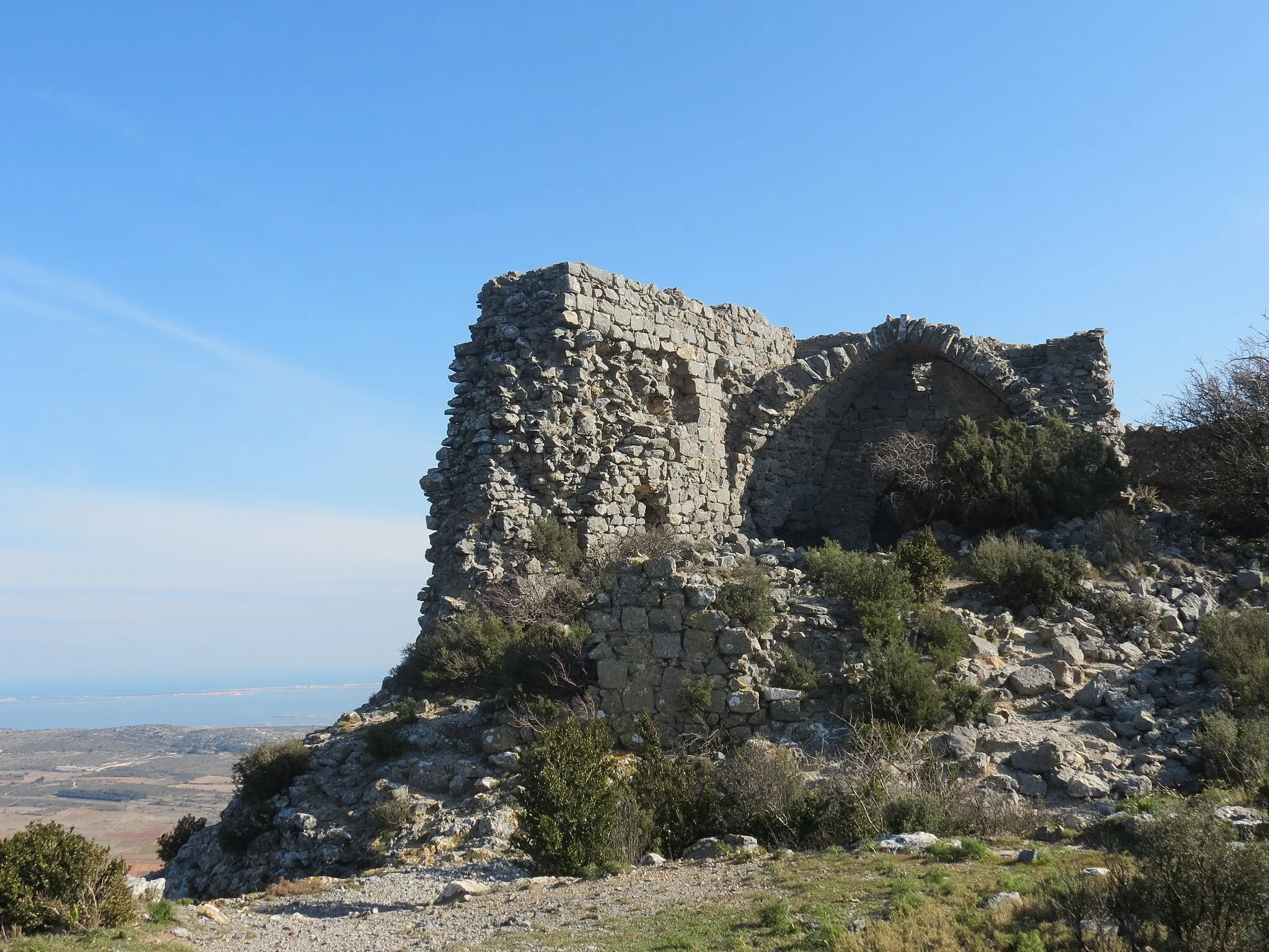 Photo showing: Château de La Salvaterra, Opoul-Périllos, Pyrénée-Orientale, Languedoc-Roussillon, France.

Camera location 42° 52′ 34.94″ N, 2° 51′ 41.66″ E View this and other nearby images on: OpenStreetMap 42.876372;    2.861571