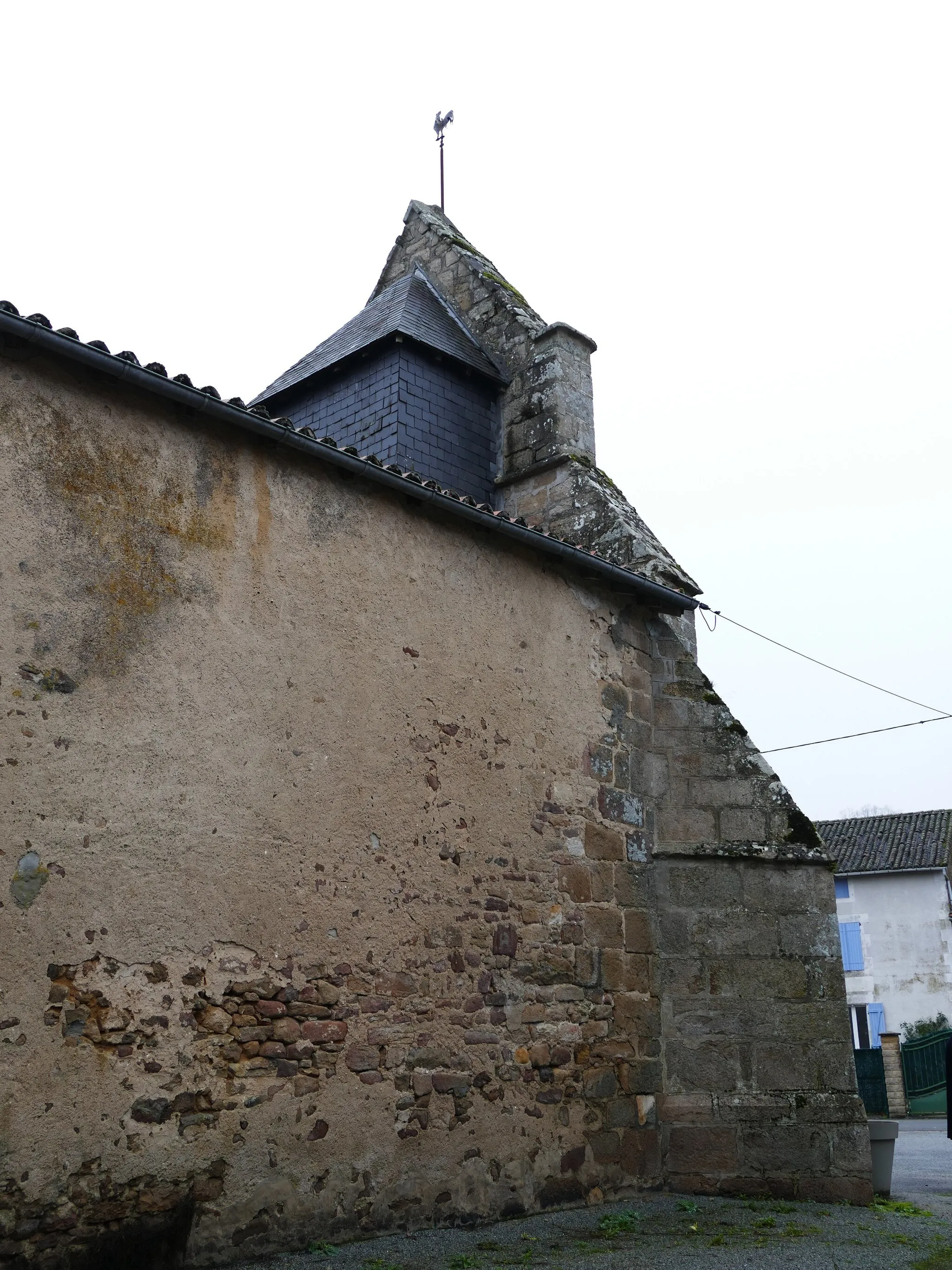 Photo showing: Saint-Symphorien's church in Saint-Symphorien-sur-Couze (Haute-Vienne, Limousin, France).