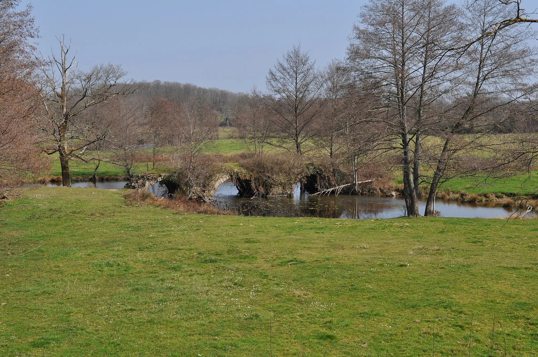 Photo showing: Le pont gothique du Cheix