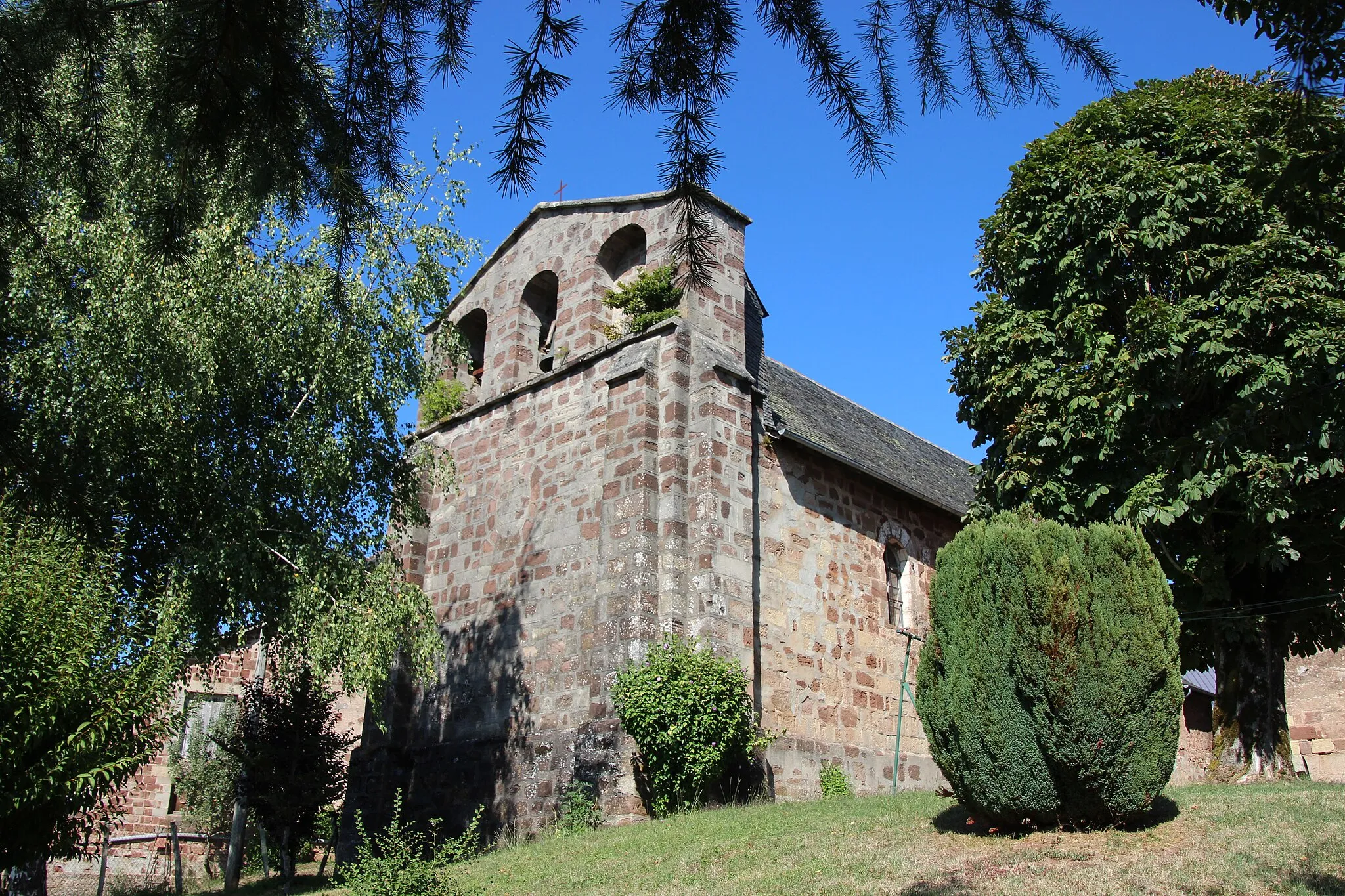 Photo showing: Rosiers de Juillac église