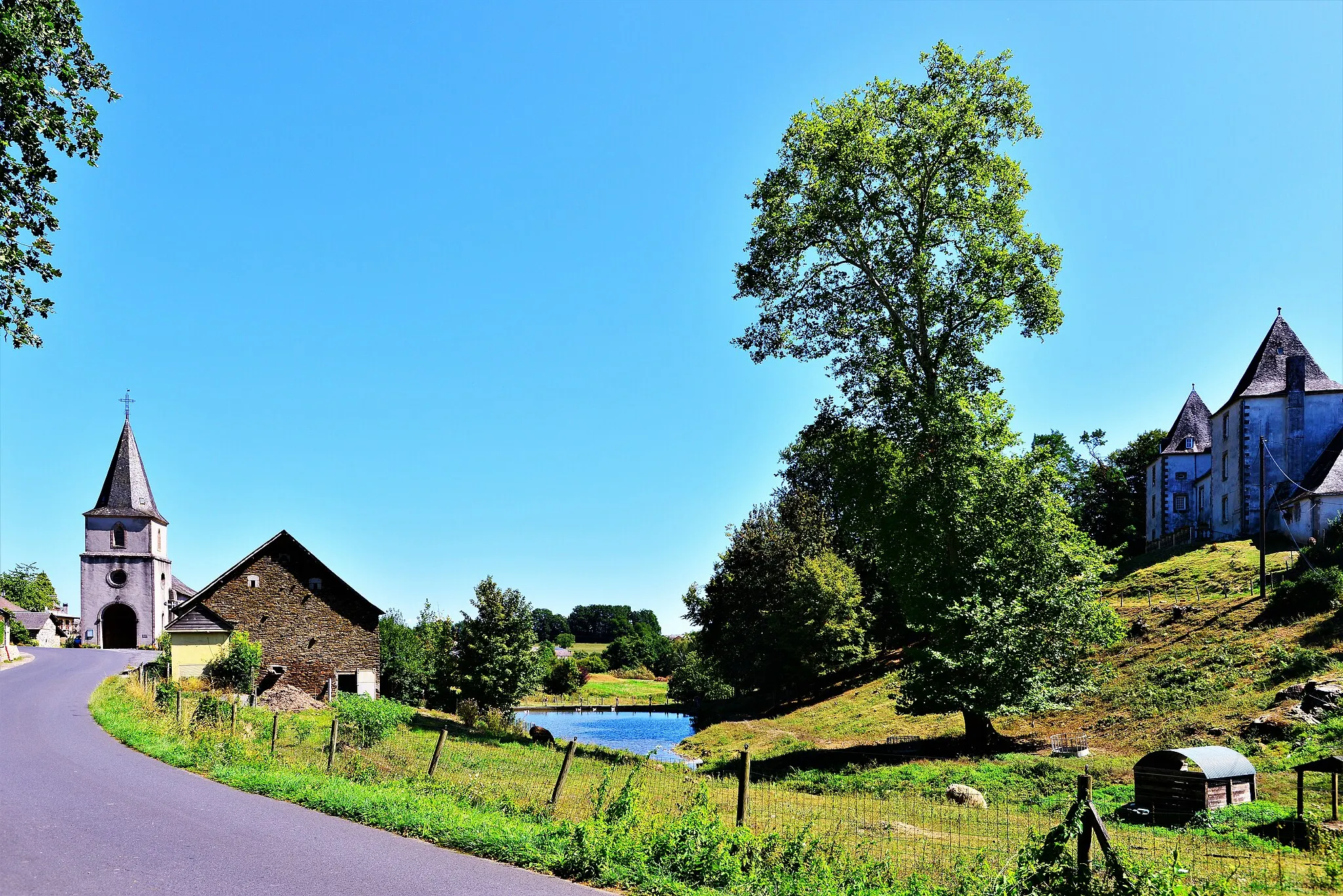 Photo showing: Saint-Pardoux-l'Ortigier, Corrèze, France.