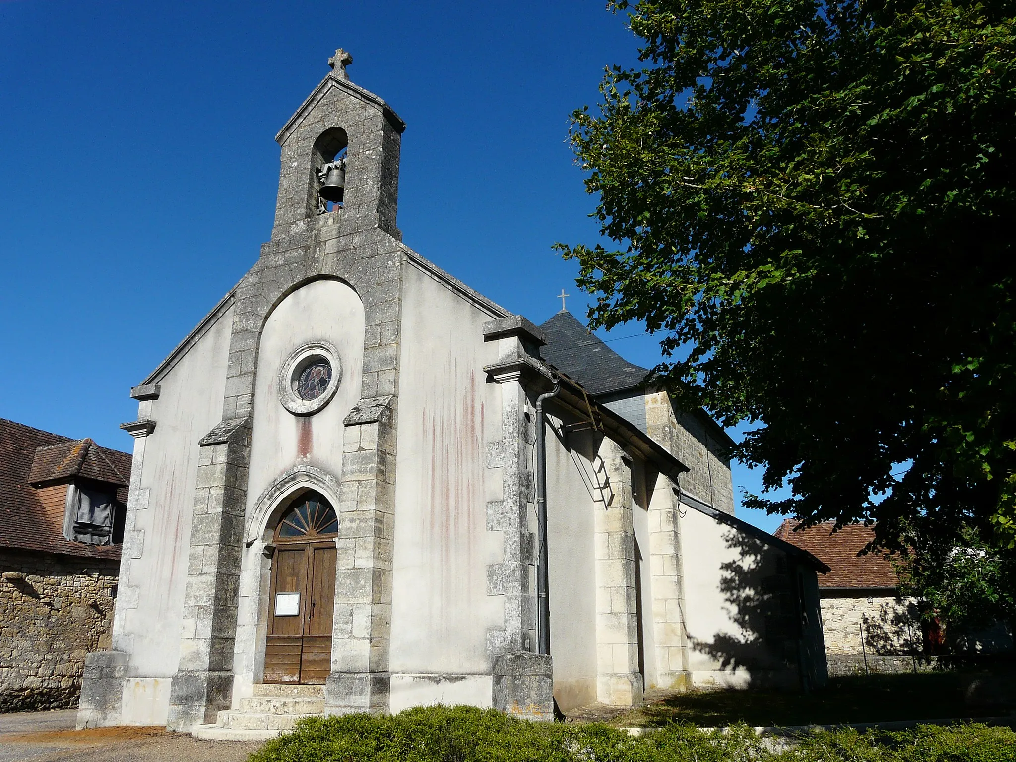 Photo showing: L'église de La Chapelle-Saint-Jean, Dordogne, France.