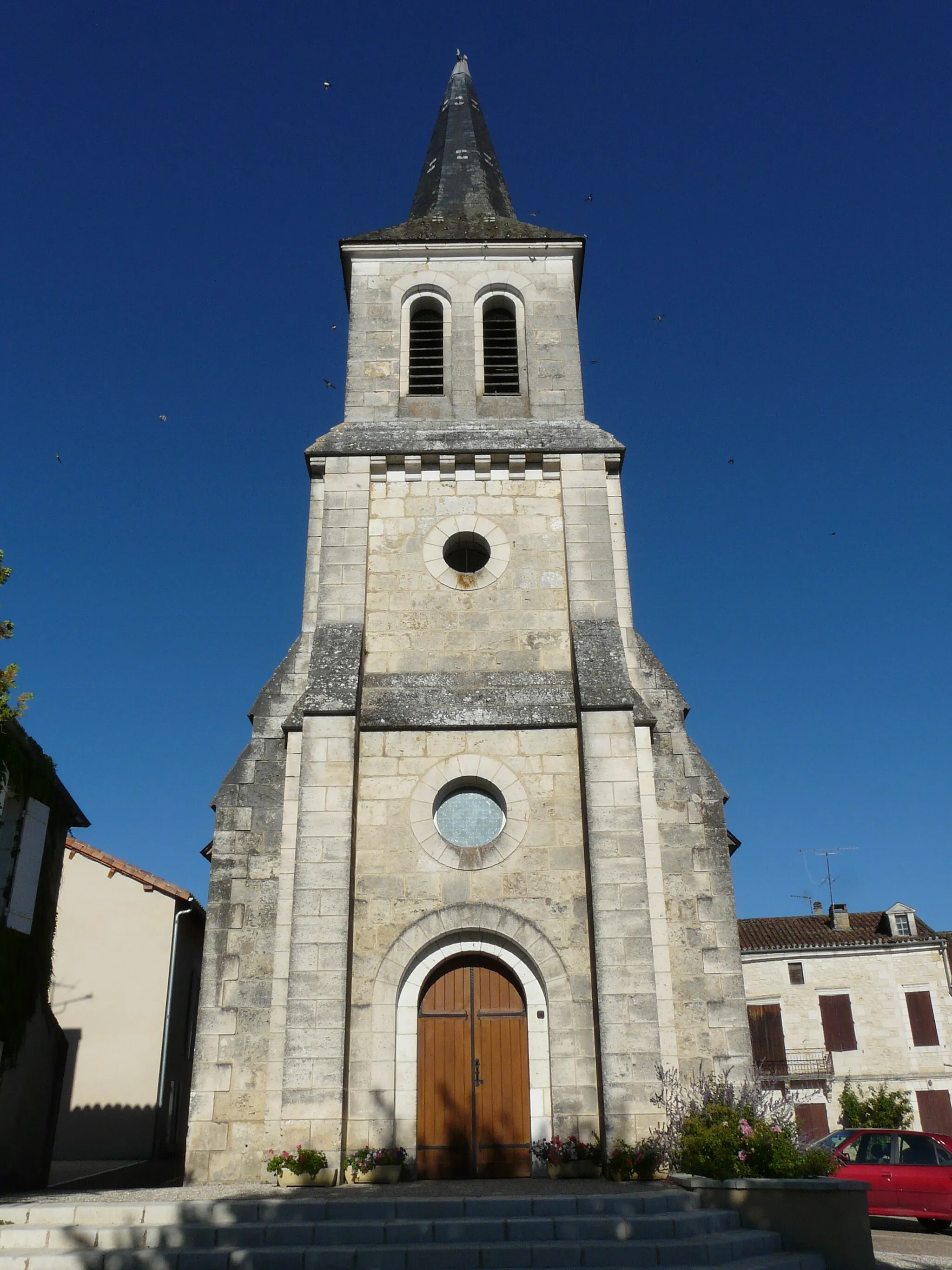 Photo showing: L'église Saint-Maurice de Vaunac, Dordogne, France.