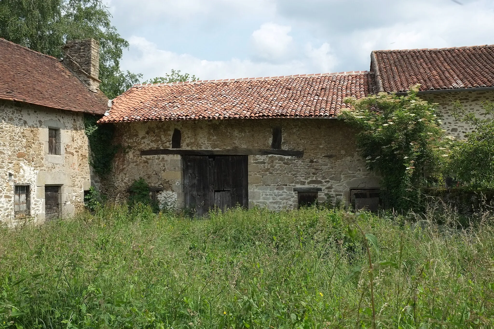 Photo showing: Haus in Saint-Denis-des-Murs im Département Haute-Vienne der Region Lomousin (Frankreich)