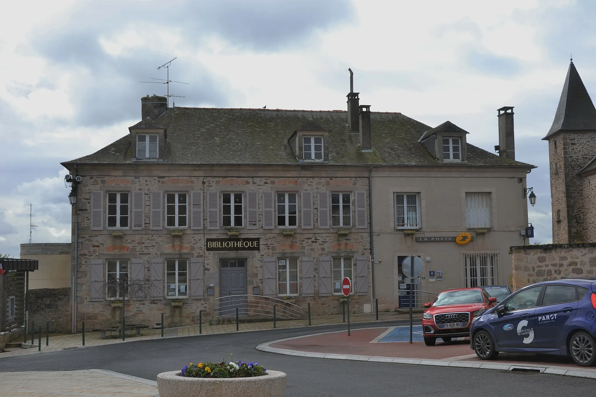 Photo showing: à Sainte-Féréole