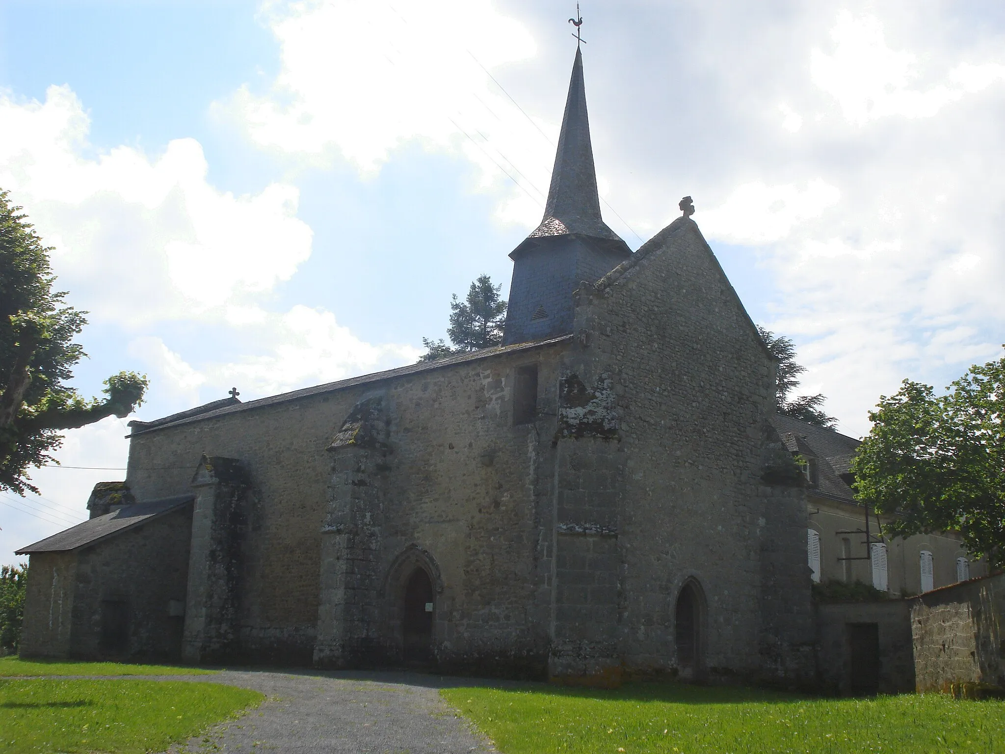 Photo showing: church of Arrènes (Creuse, Fr)