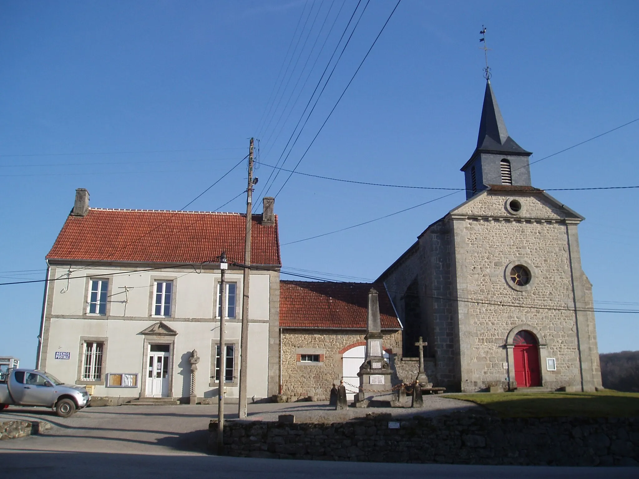 Photo showing: Mairie et église de Fransèches