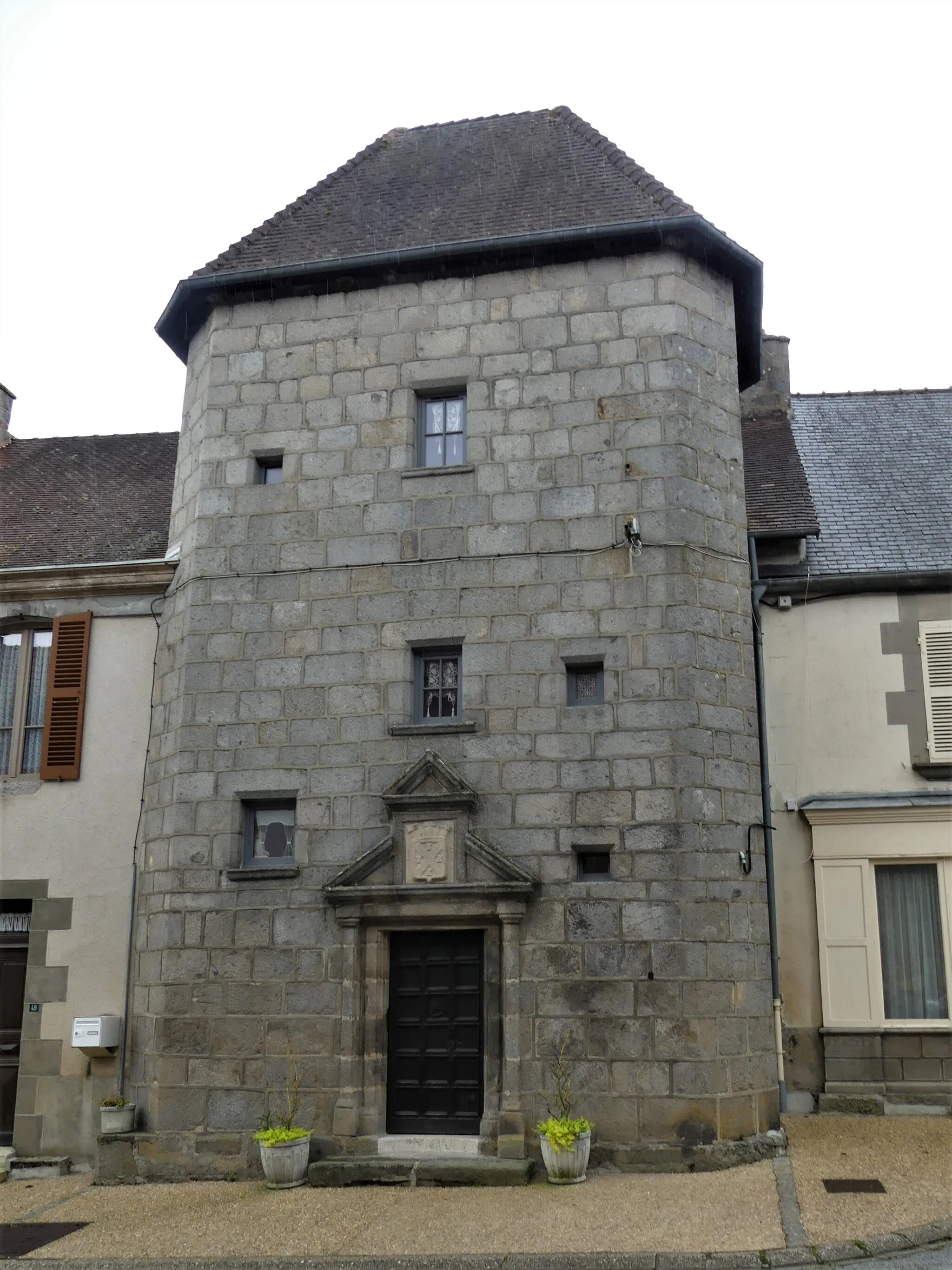Photo showing: La tour Jacqueron à Bellegarde-en-Marche, Creuse, France.