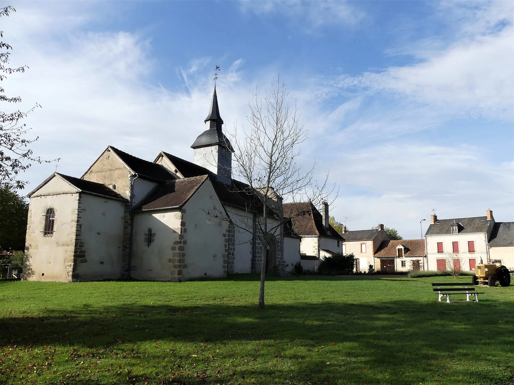 Photo showing: Le bourg de La Celle-sous-Gouzon, Creuse, France.