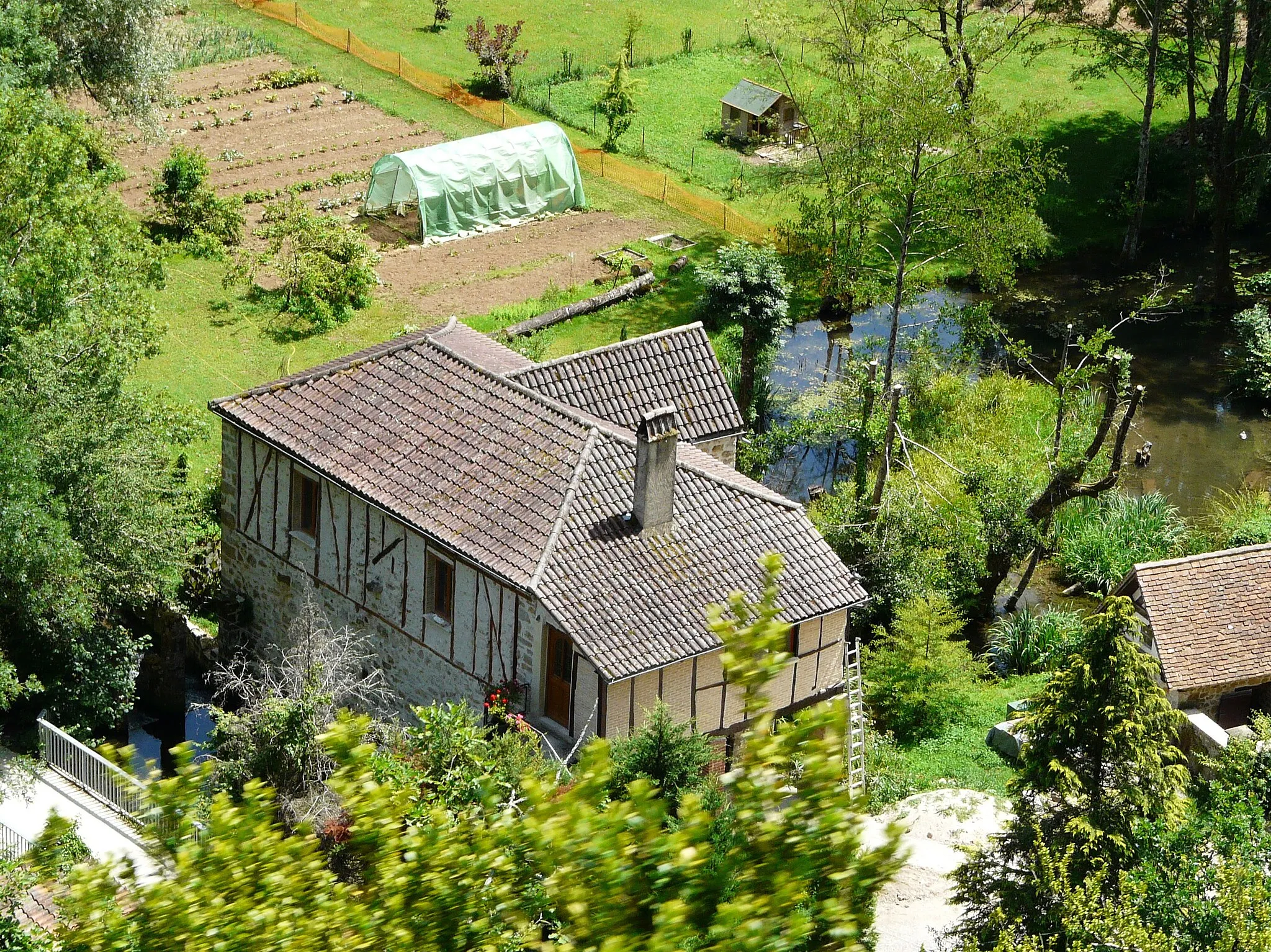 Photo showing: Maison à colombages au lieu-dit Balme, au bord du ruisseau de la Tourmente, Saint-Denis-lès-Martel, Lot, France.