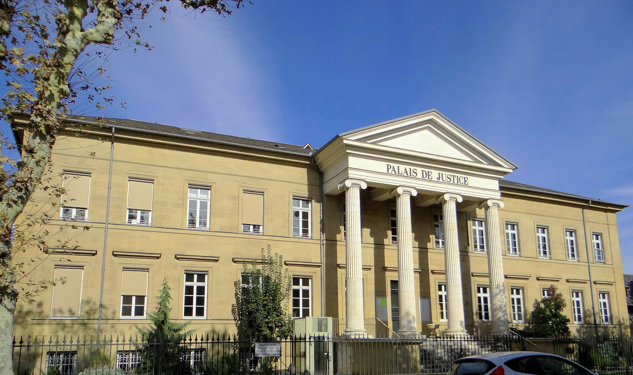 Photo showing: Brive-la-Gaillarde - Palais de justice