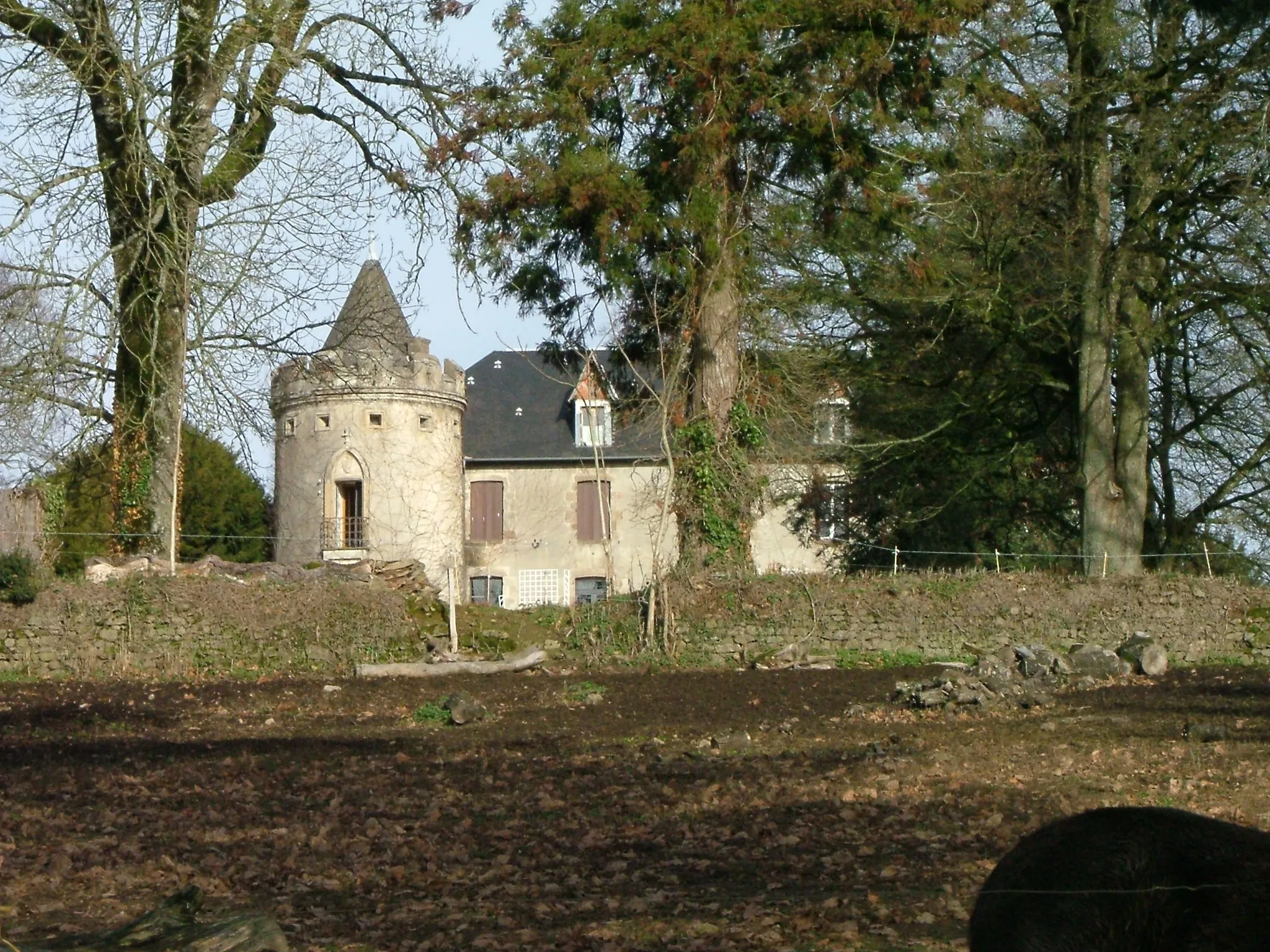 Photo showing: Castle of Masgelier where the French association "OSE" saved several jewish children during the WW2.