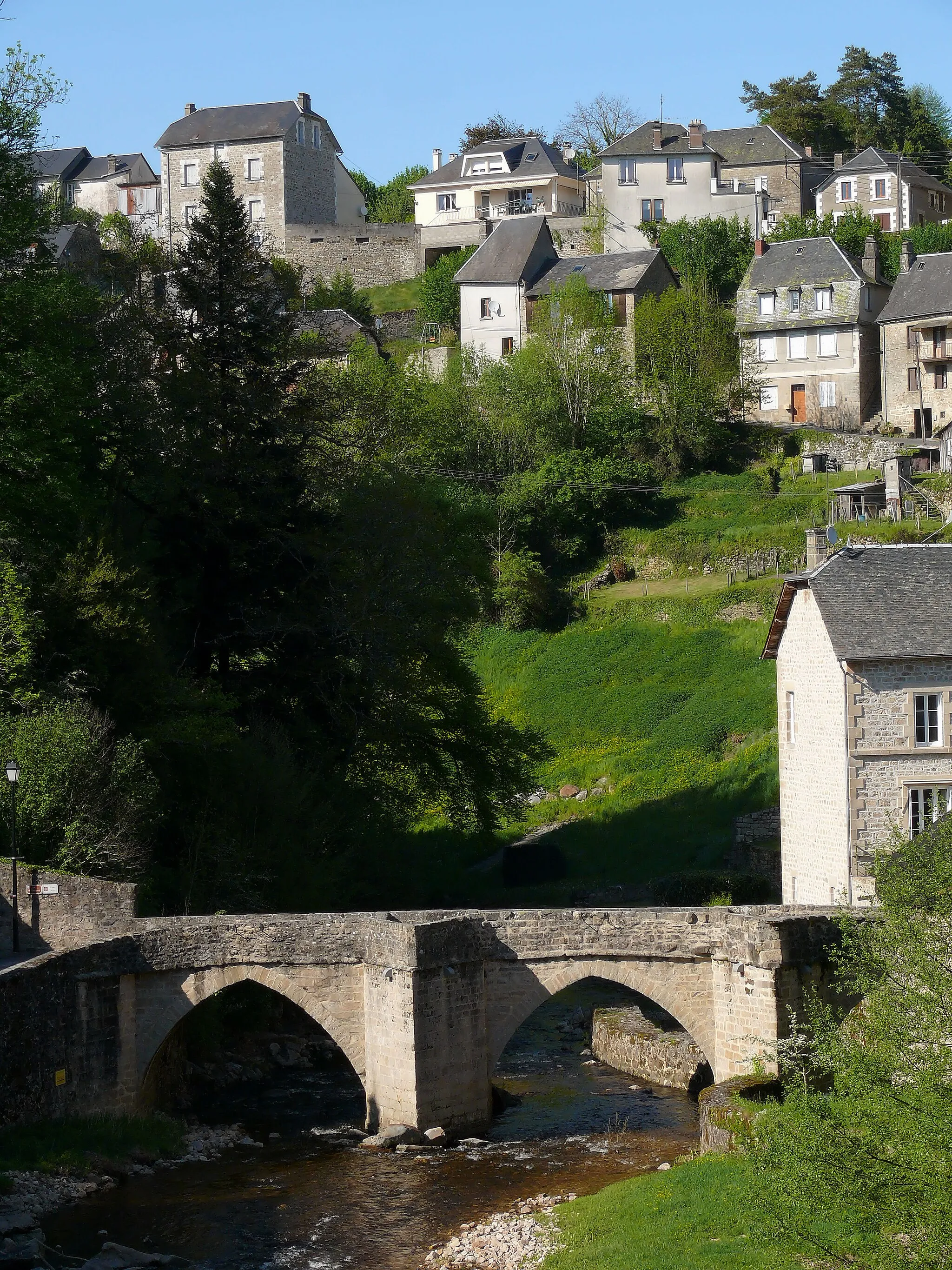 Photo showing: Pont de Treignac sur la Vézère