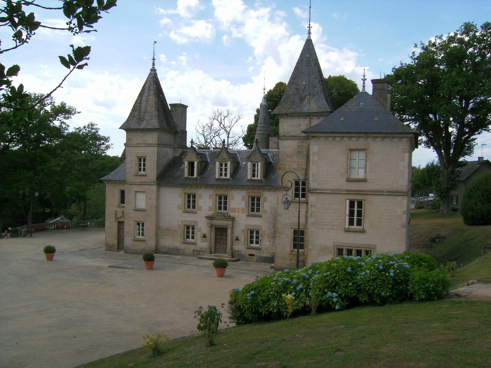 Photo showing: Chateau on Vassiviere Island