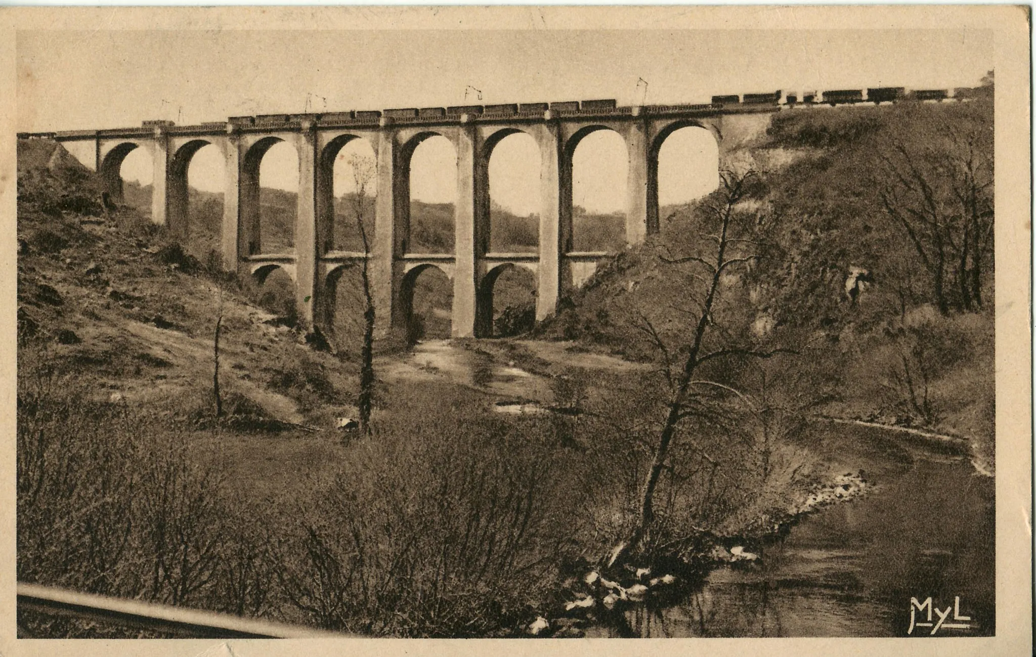 Photo showing: Carte postale ancienne éditée par  MYL : BERSAC - Viaduc de Rocherolles