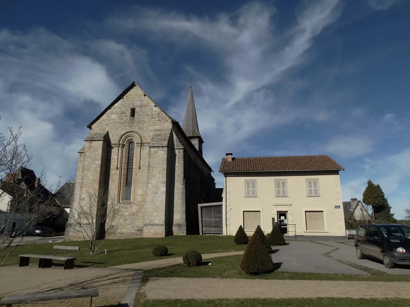 Photo showing: Église de l'Ordination-de-Saint-Martin de Bujaleuf