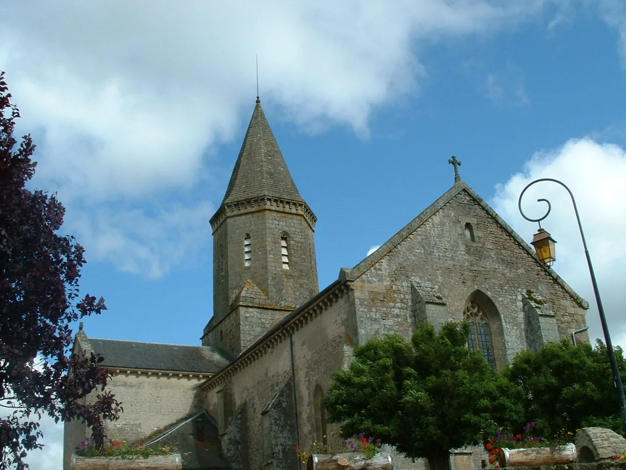 Photo showing: Église de Châteauponsac
