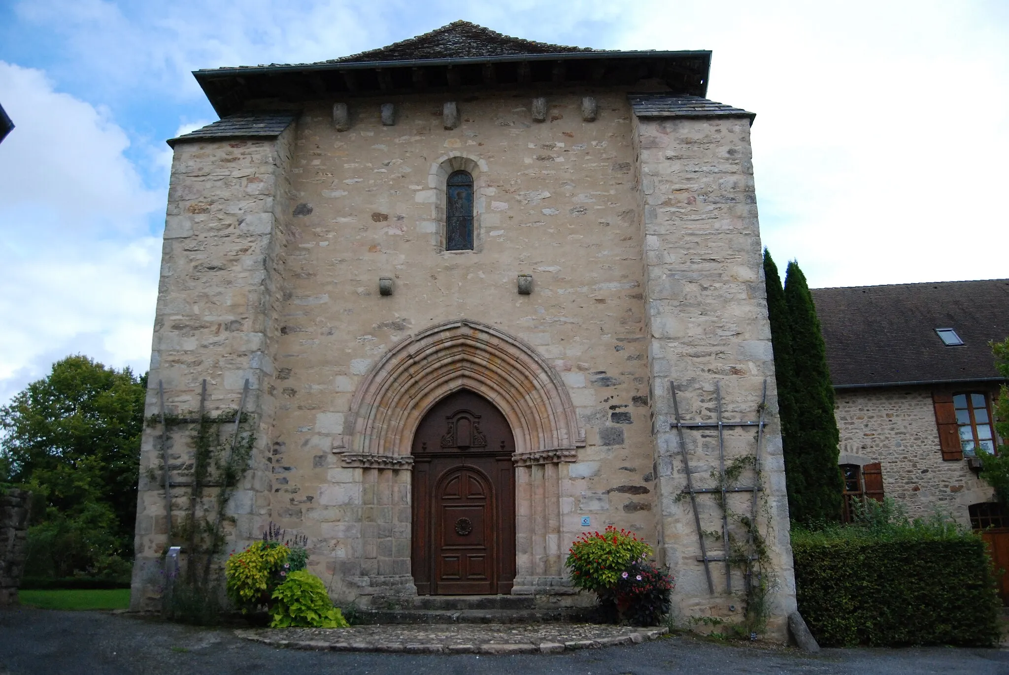 Photo showing: This building is indexed in the base Mérimée, a database of architectural heritage maintained by the French Ministry of Culture, under the reference PA00100323 .