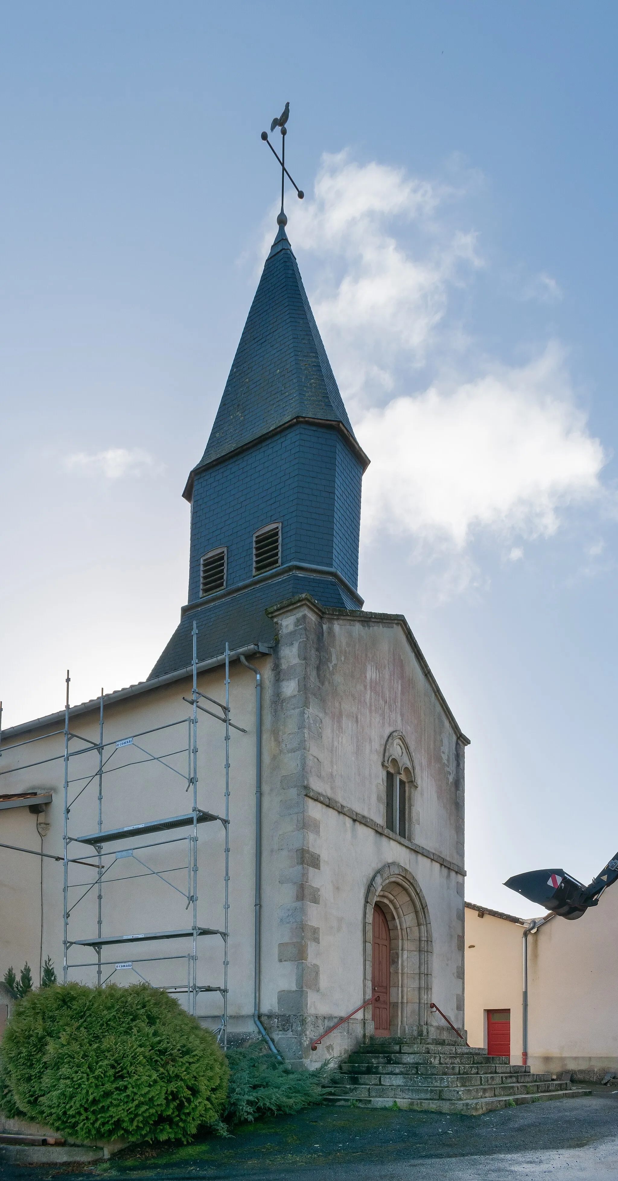 Photo showing: Saint Peter church in Lavignac, Haute-Vienne, France