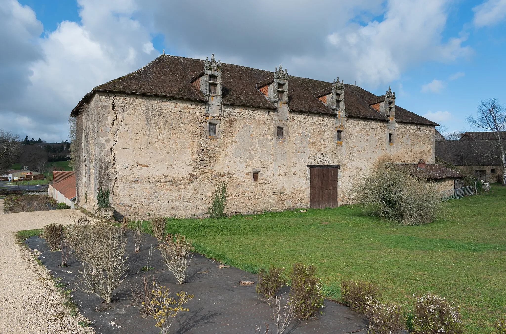 Photo showing: Former stable in Les Cars, Haute-Vienne, France