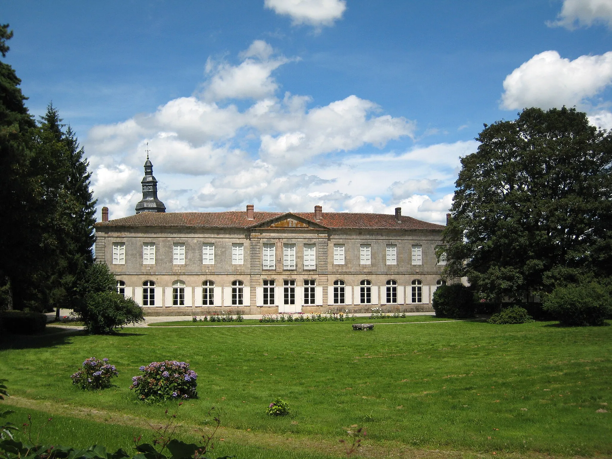 Photo showing: Mortemart, Couvent des Augustins