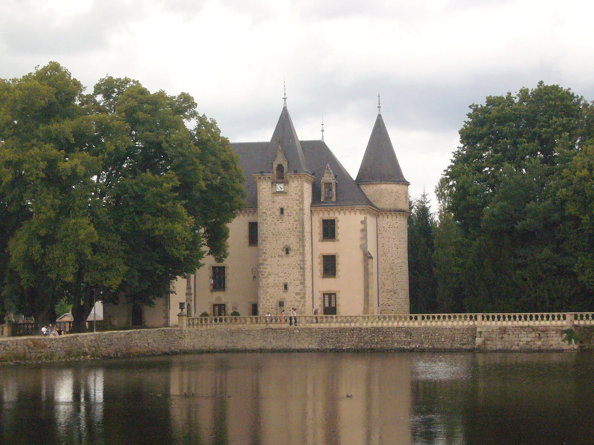 Photo showing: Le château de Nieul (Haute-Vienne, France)