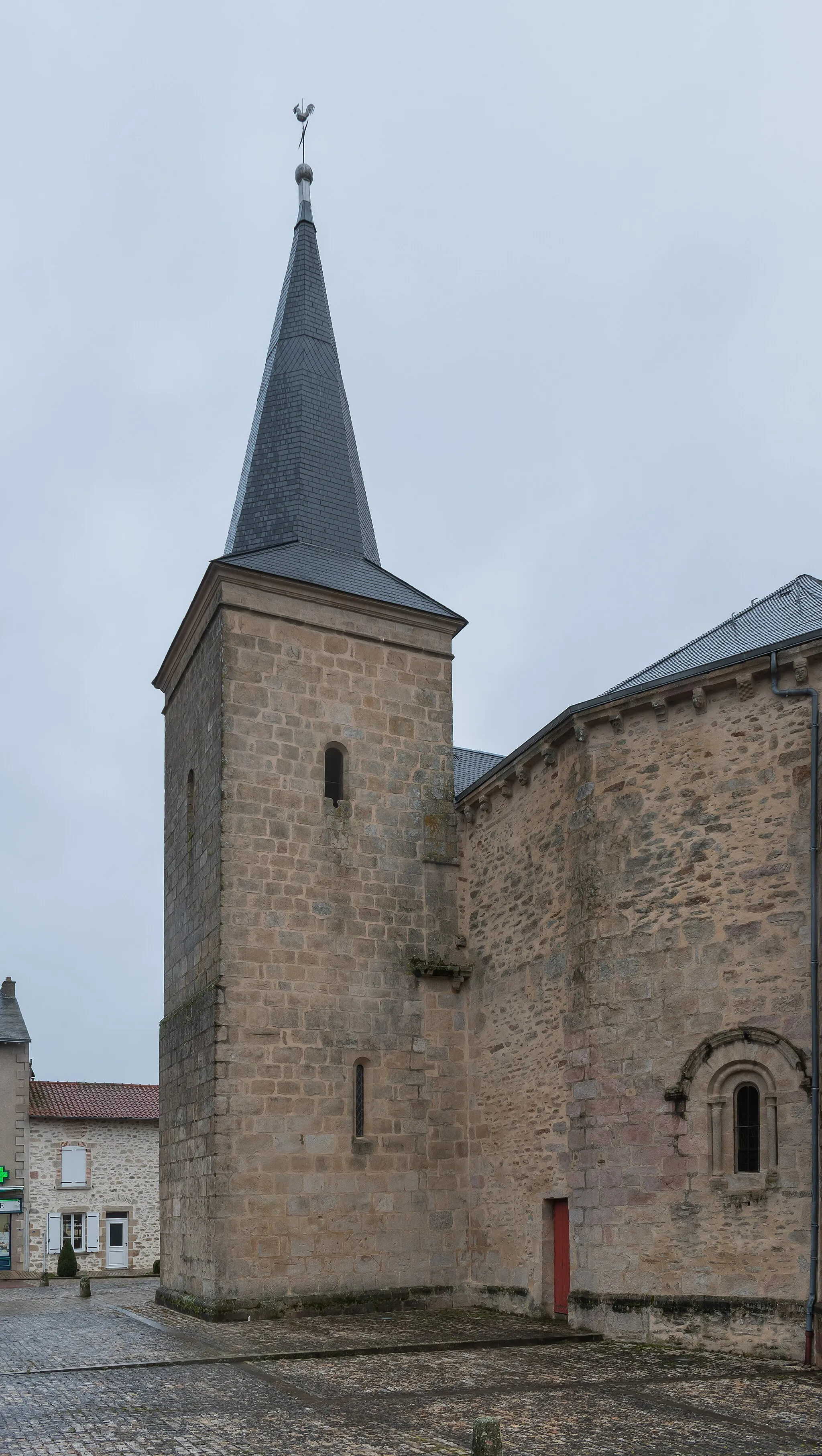 Photo showing: This building is indexed in the base Mérimée, a database of architectural heritage maintained by the French Ministry of Culture, under the reference IA00031457 .