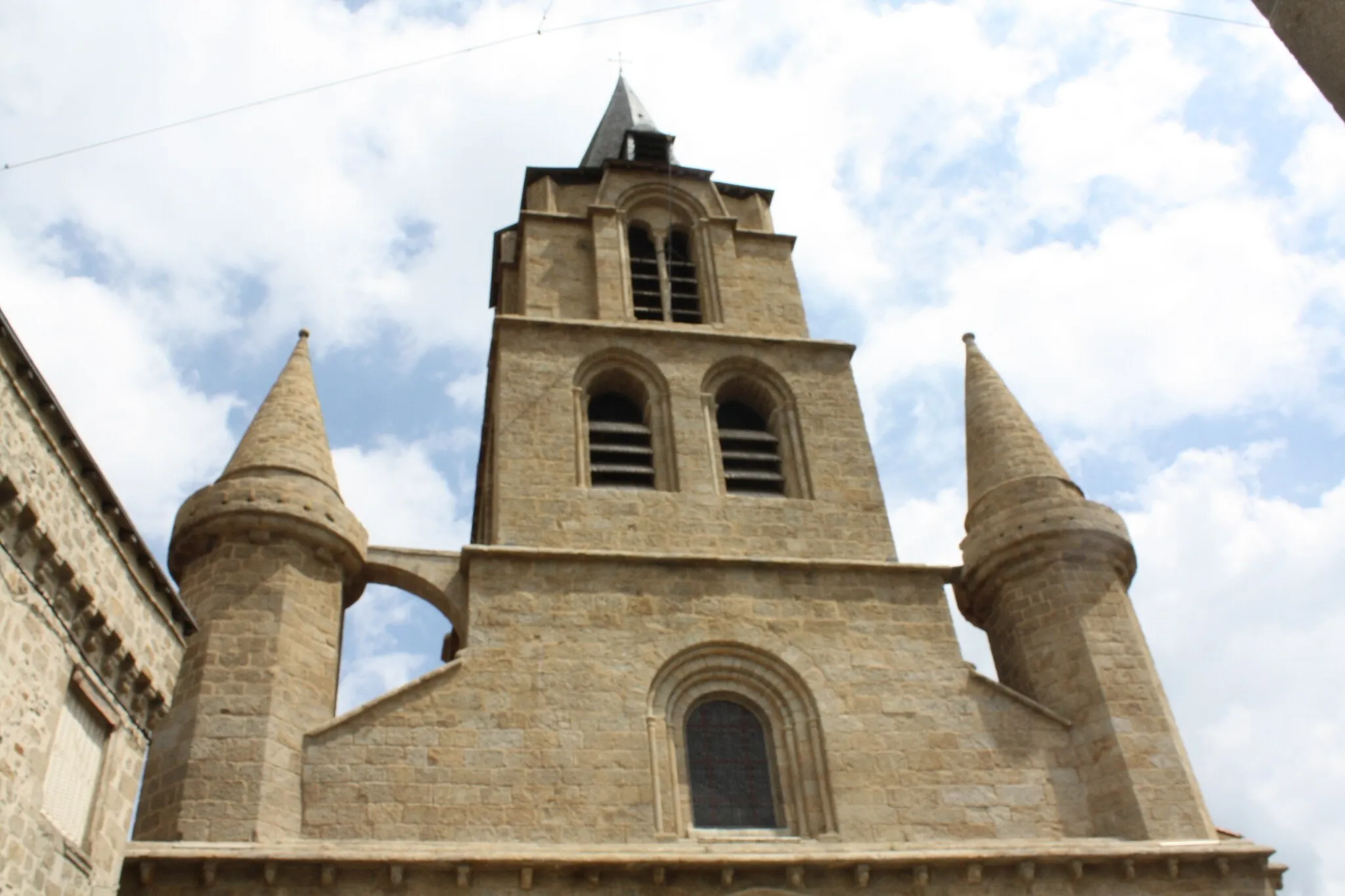 Photo showing: Collégiale Saint-Junien de Saint-Junien