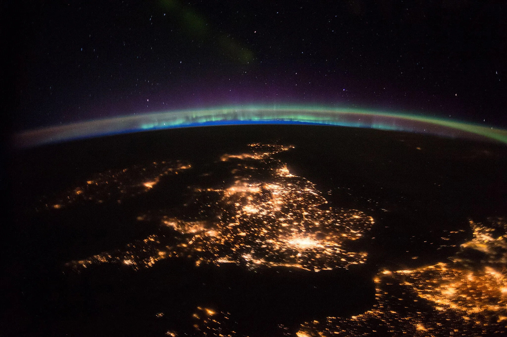 Photo showing: View of Earth taken during ISS Expedition 47.