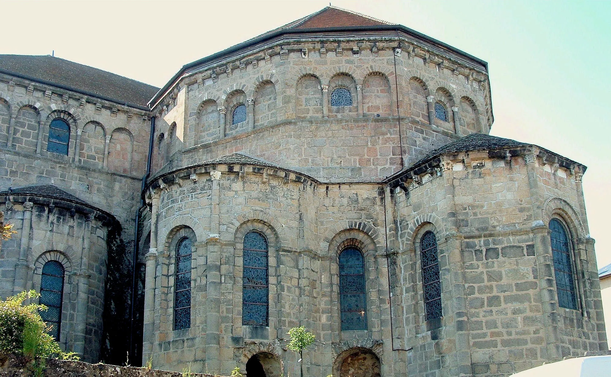 Photo showing: Solignac - Abbatiale Saint-Pierre - Chevet et bras sud du transept