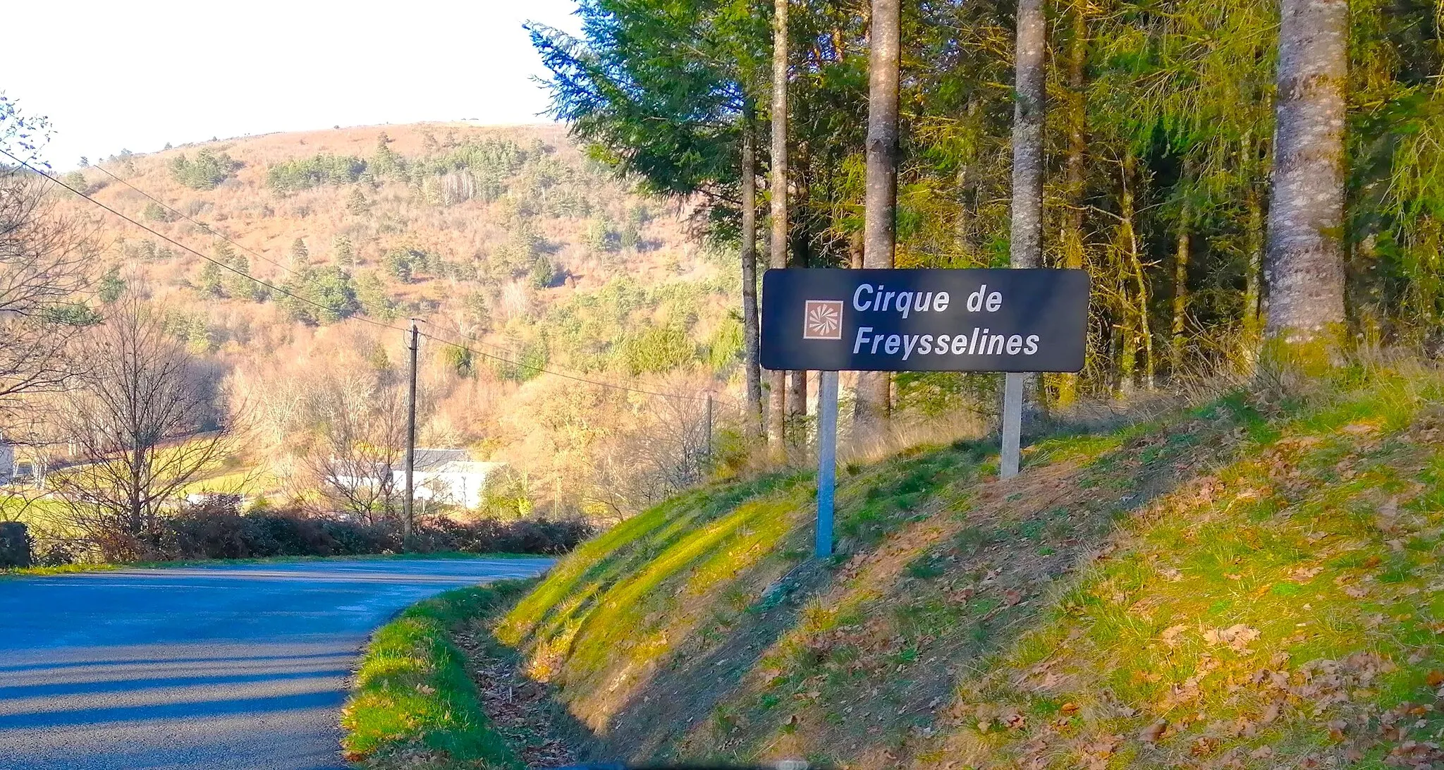 Photo showing: Panneau indiquant l'entrée dans le cirque de Freysselines.