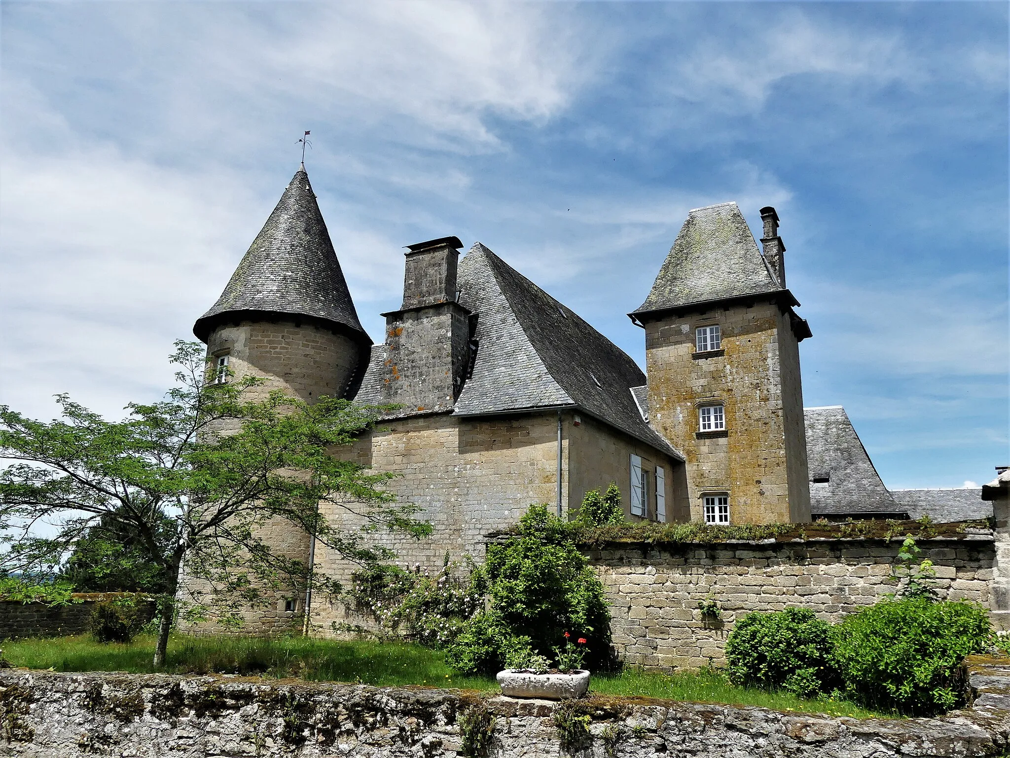 Photo showing: Le château d'Affieux, Corrèze, FRance.