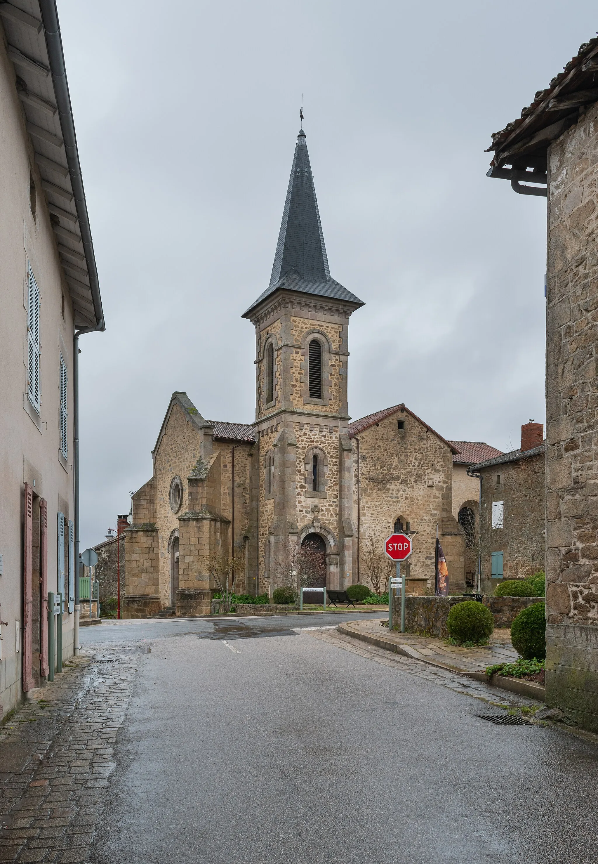 Photo showing: Saint Gaudentius of Brescia church in Saint-Jouvent, Haute-Vienne, France