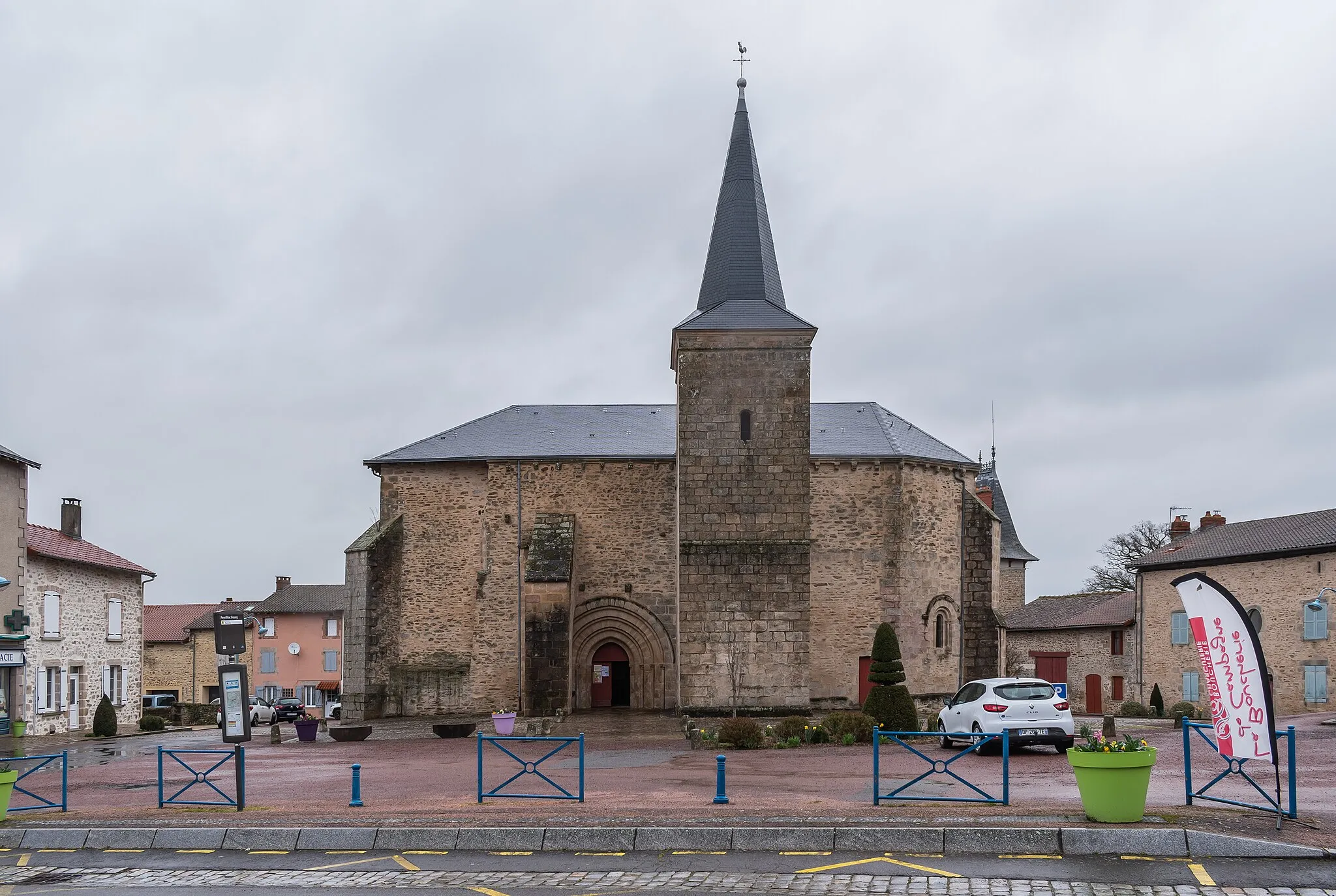 Photo showing: This building is indexed in the base Mérimée, a database of architectural heritage maintained by the French Ministry of Culture, under the reference IA00031457 .