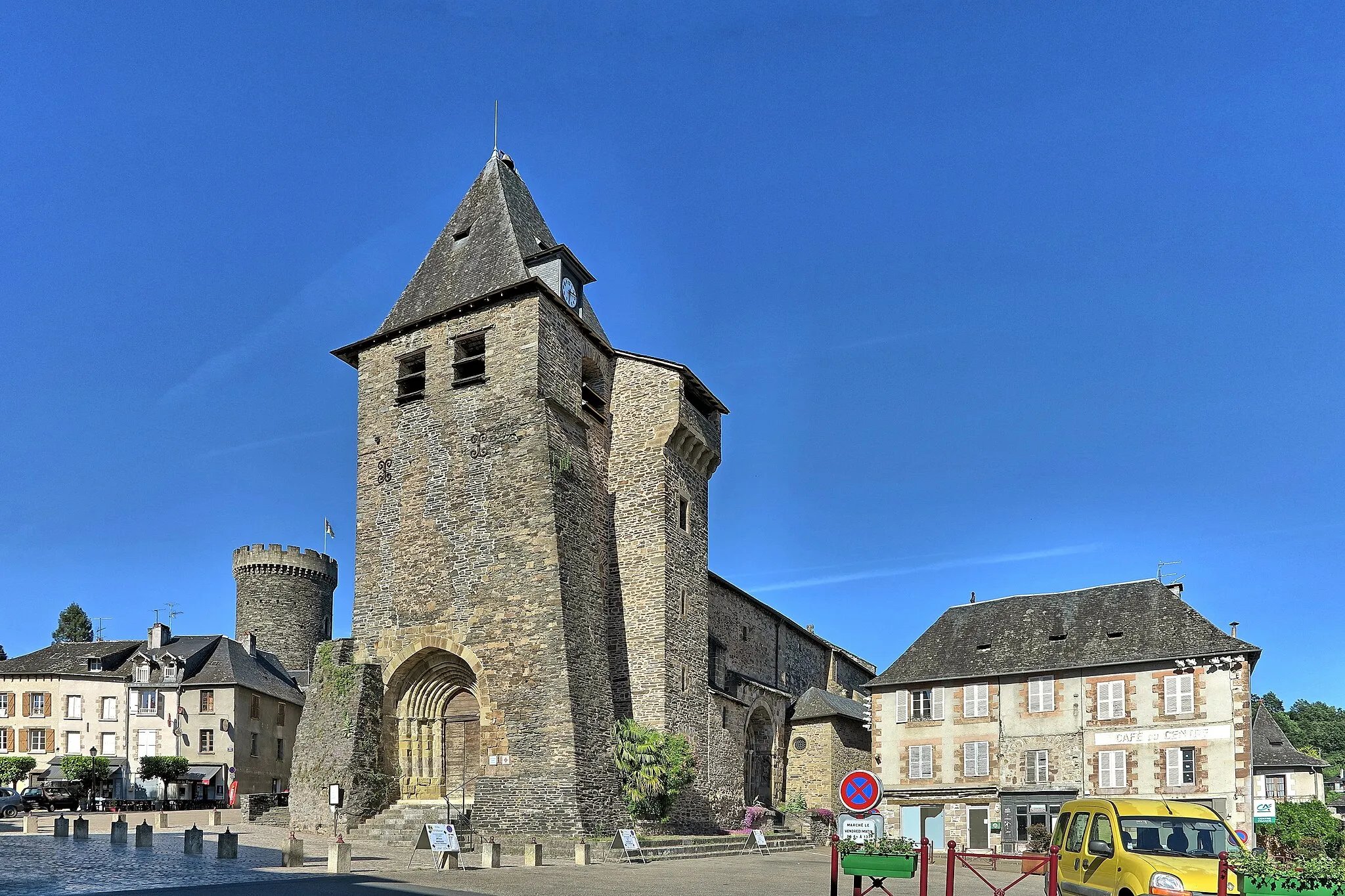 Photo showing: L'église Saint-Jean-Baptiste