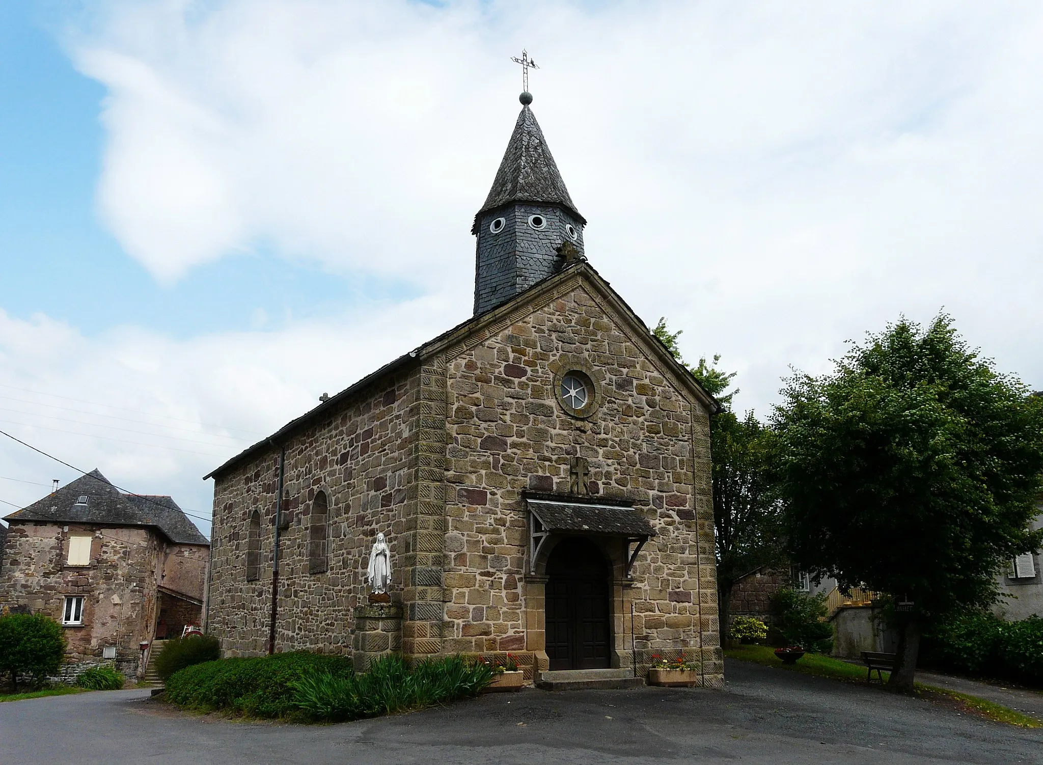 Photo showing: Chapelle Saint Nicolas de Tolentine à Brochat (Allassac)