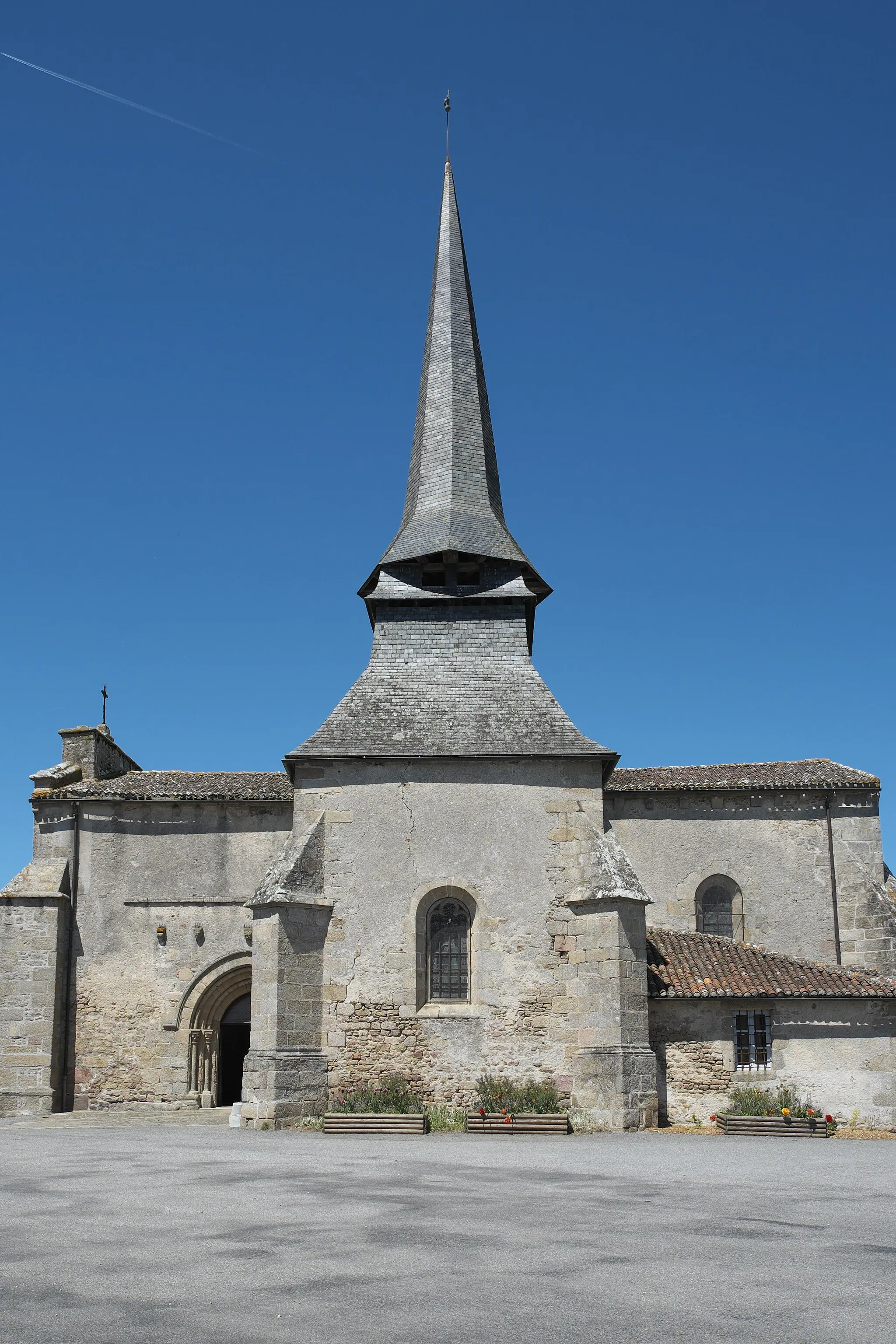 Photo showing: Katholische Kirche Saint-Gentien in Saint-Gence im Département Haute-Vienne (Nouvelle-Aquitaine/Frankreich)