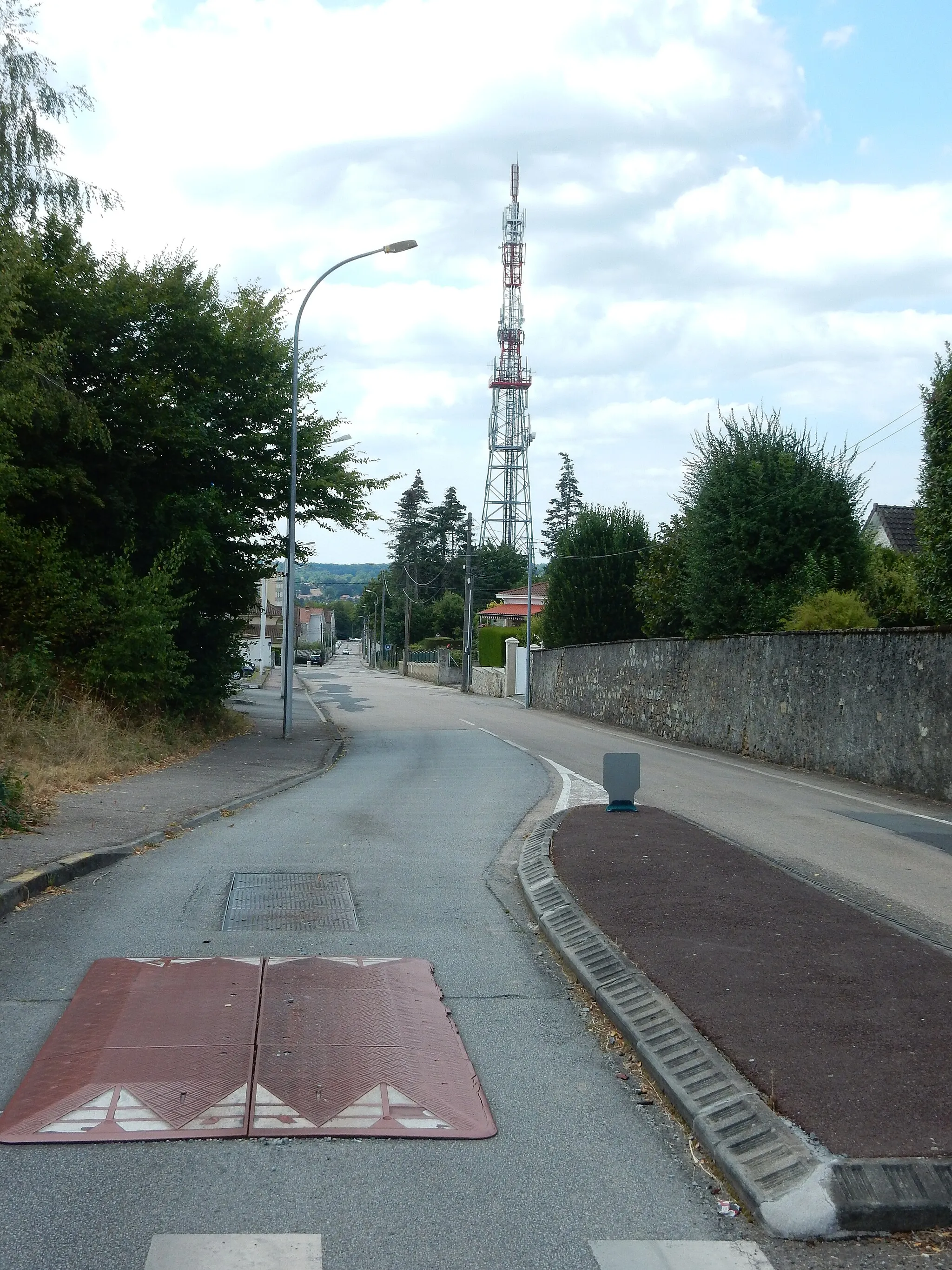 Photo showing: Antenne-relais du Puy-las-Rodas (Limoges)