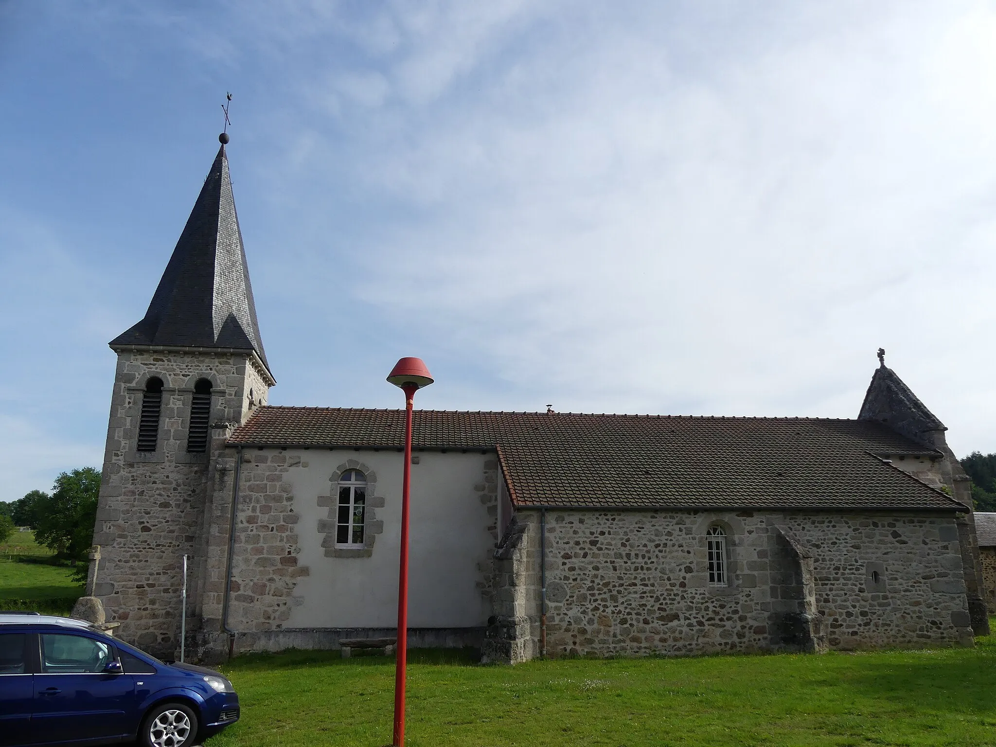 Photo showing: L'église de Saint-Marc-à-Frongier, Creuse, France.